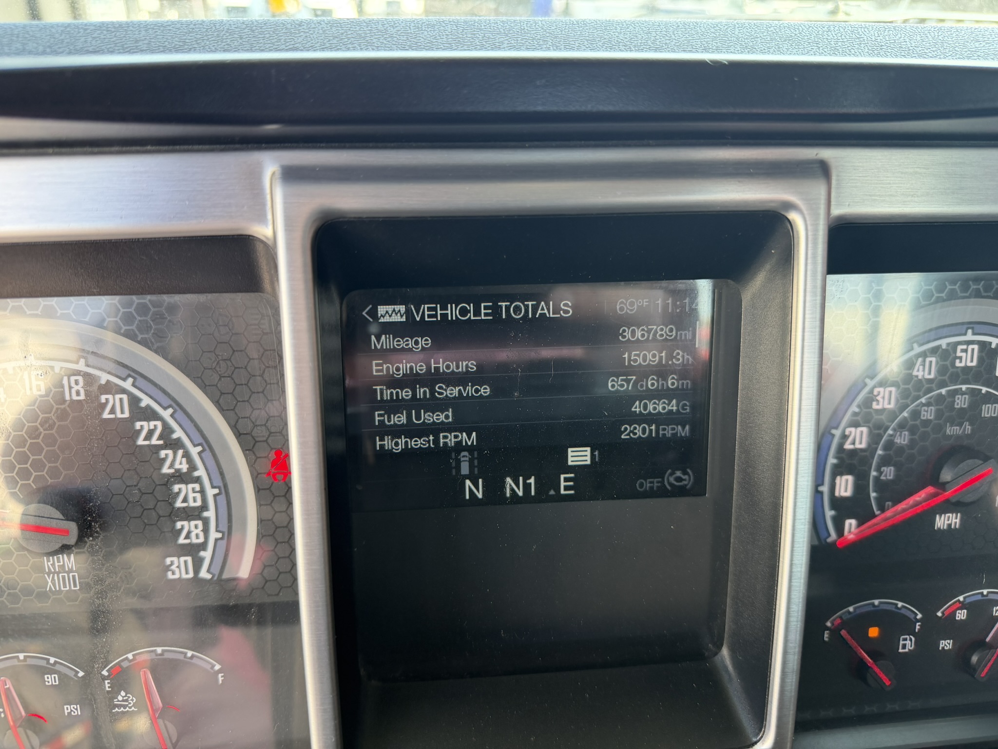 2020 Mack - image 26