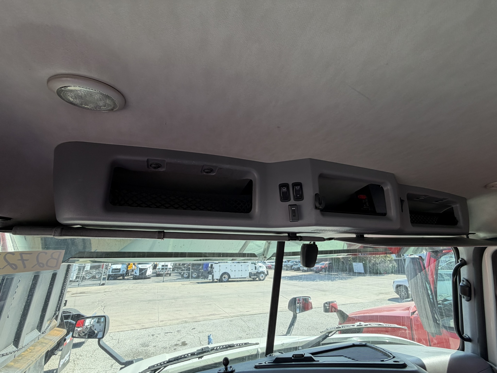 2020 Mack - image 29