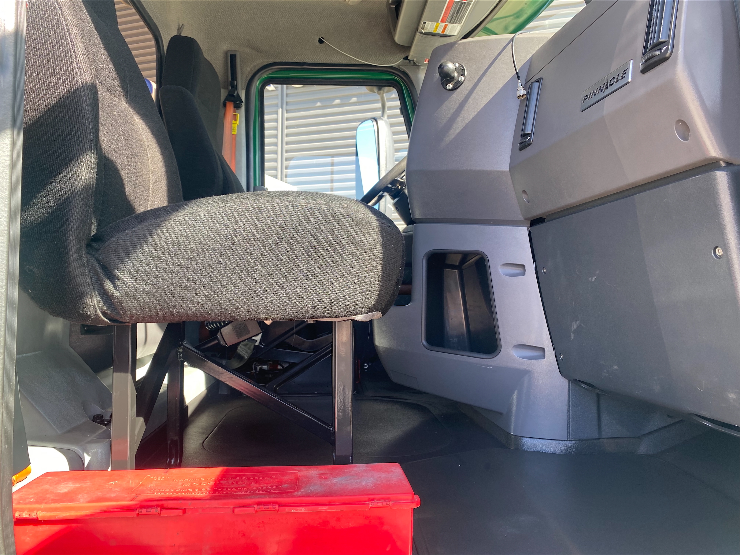 2018 Mack - image 15