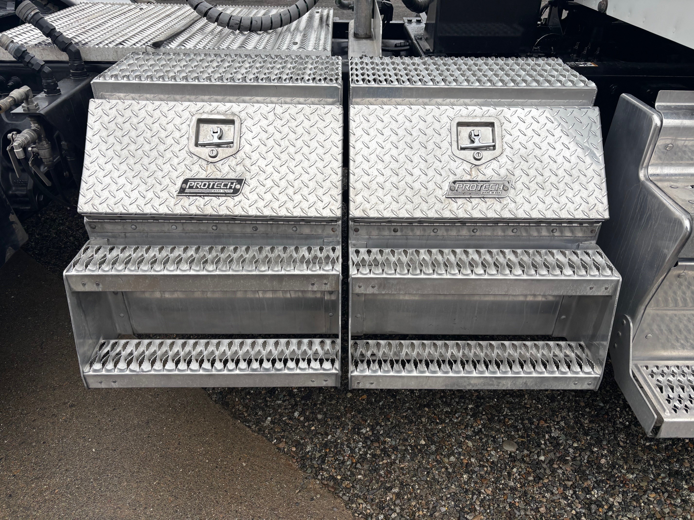 2020 Peterbilt 579 - image 8