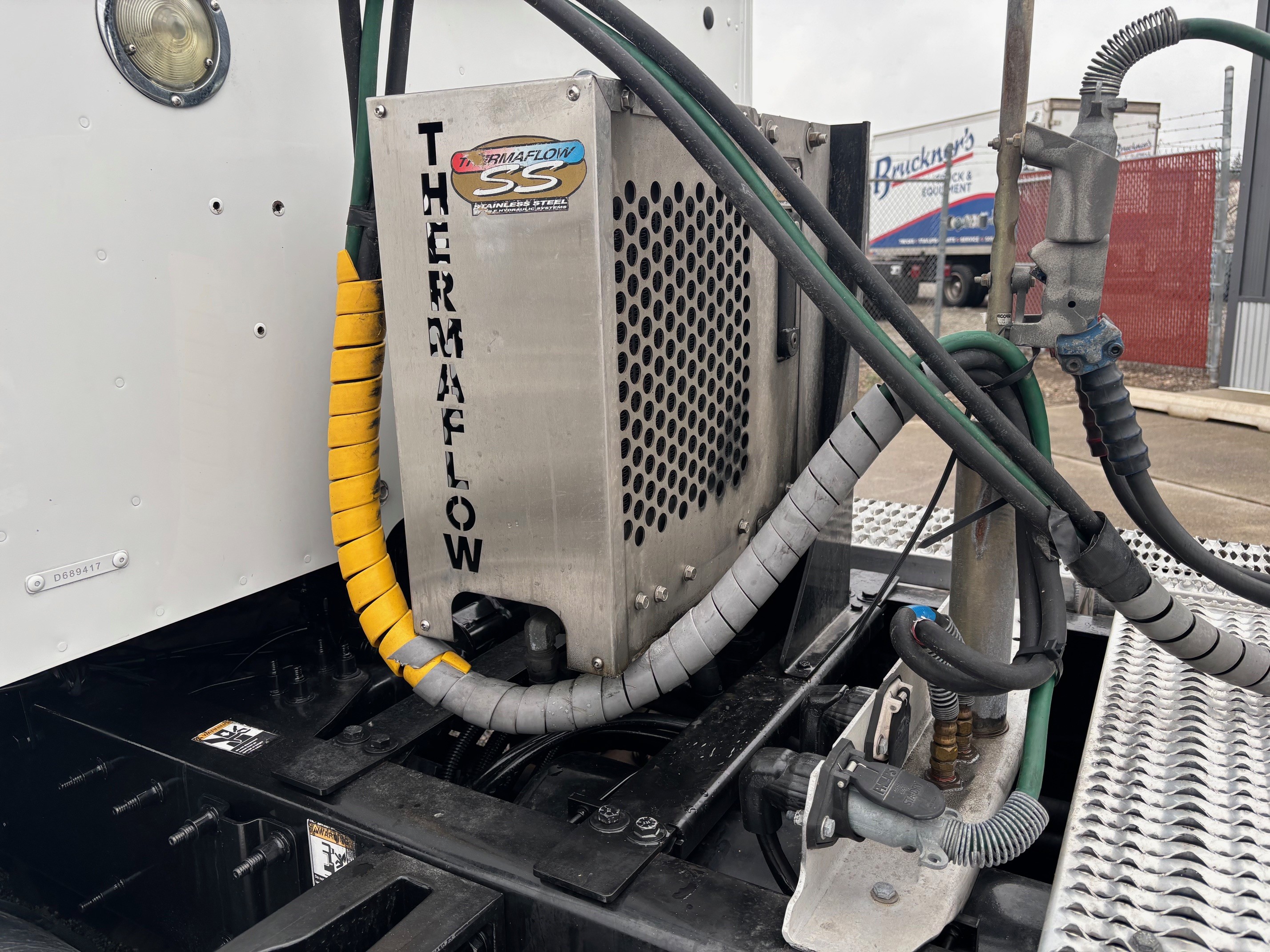 2020 Peterbilt 579 - image 6