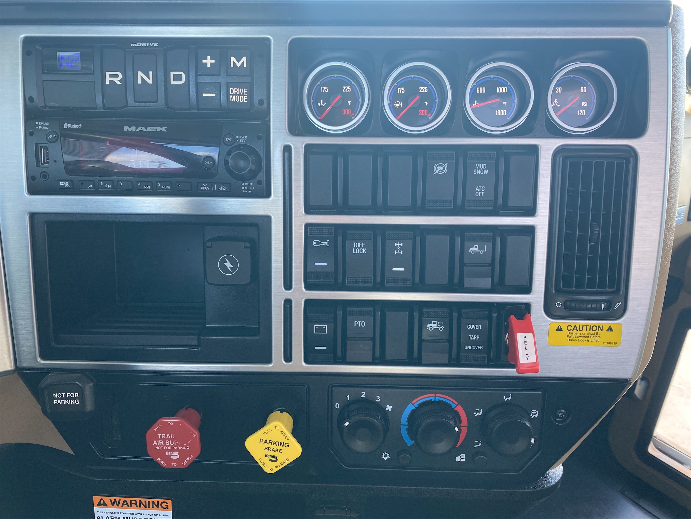 2024 Mack - image 18