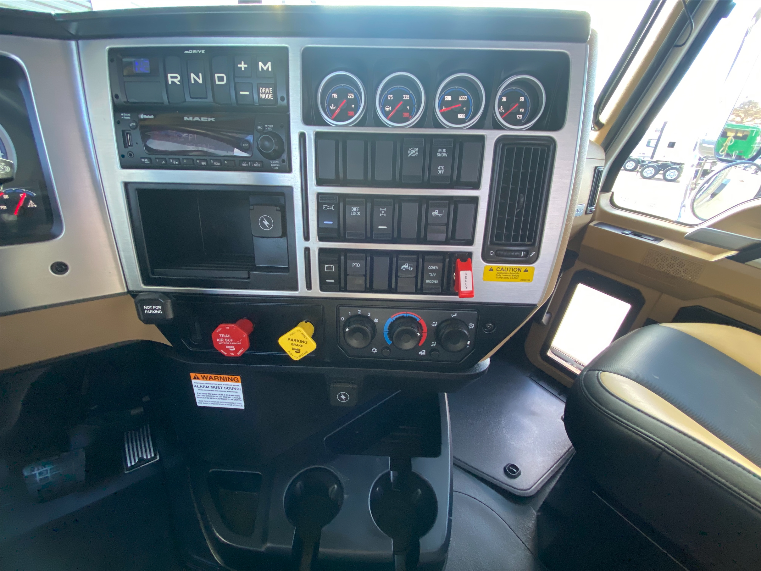2024 Mack - image 19