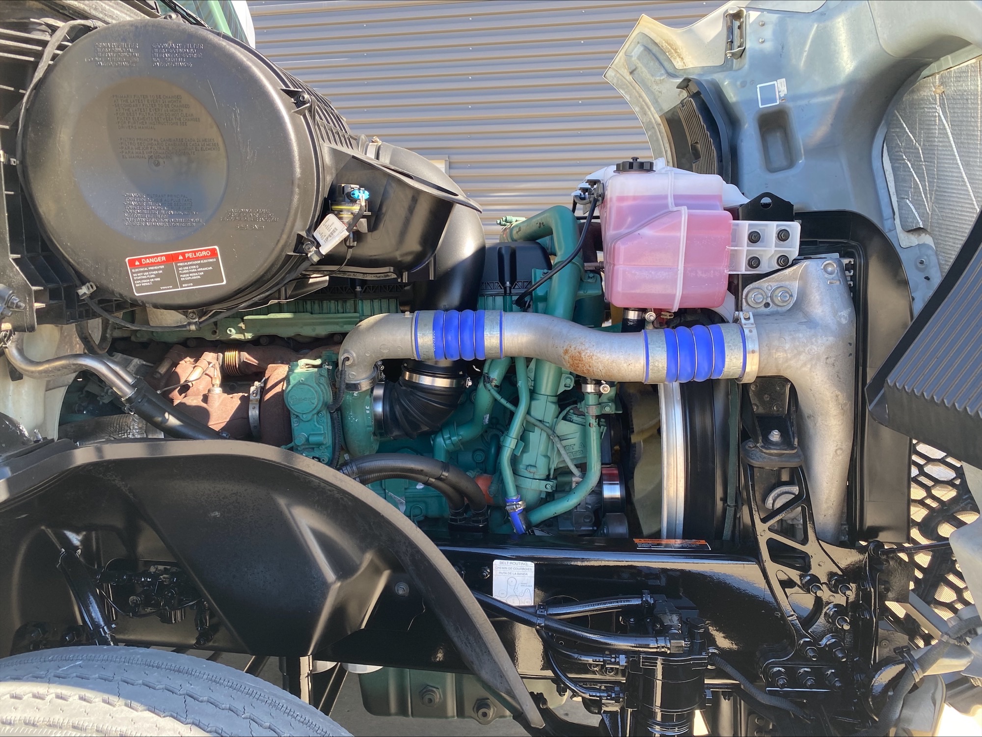 2021 Volvo - image 10