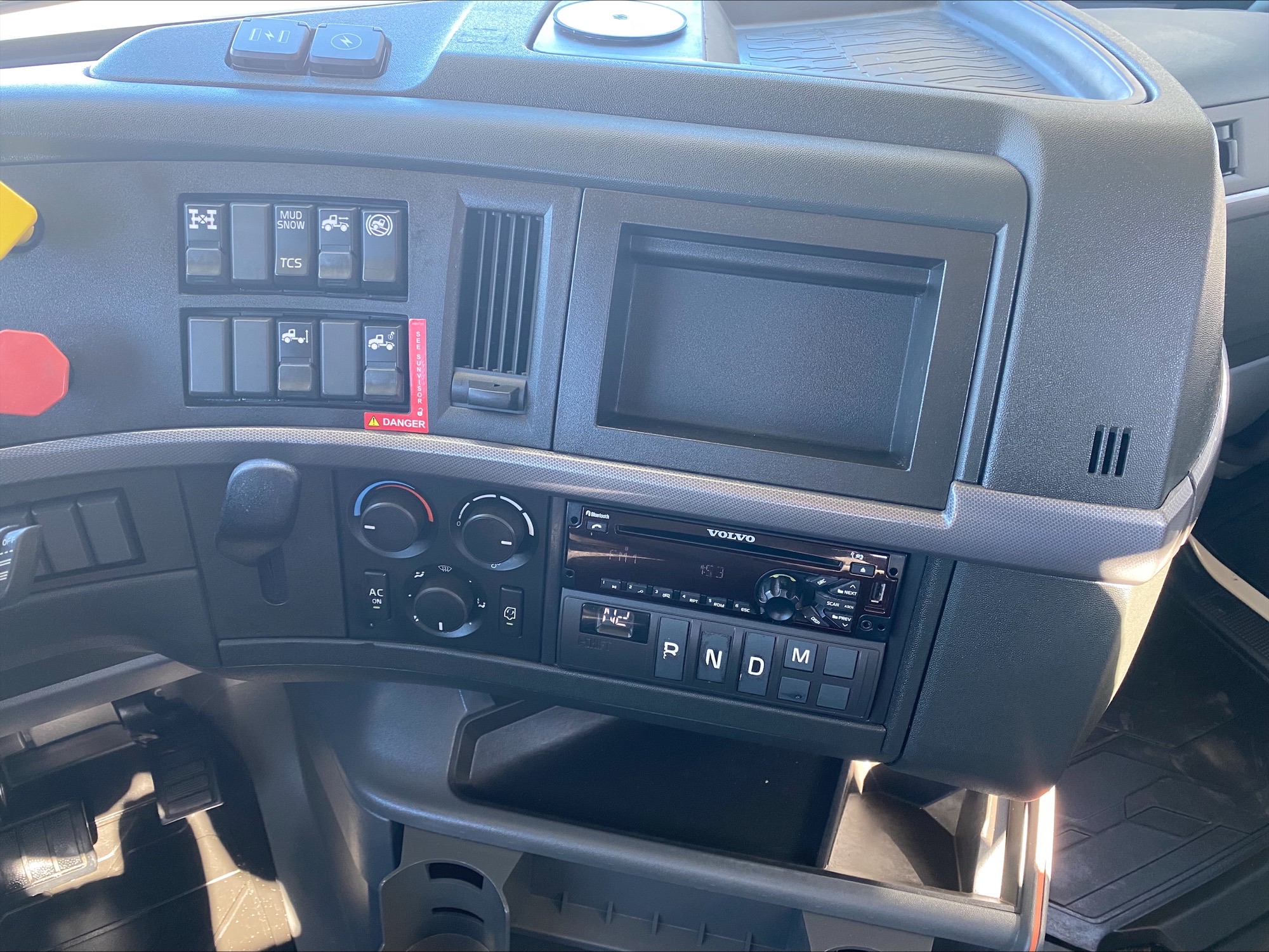 2021 Volvo - image 18