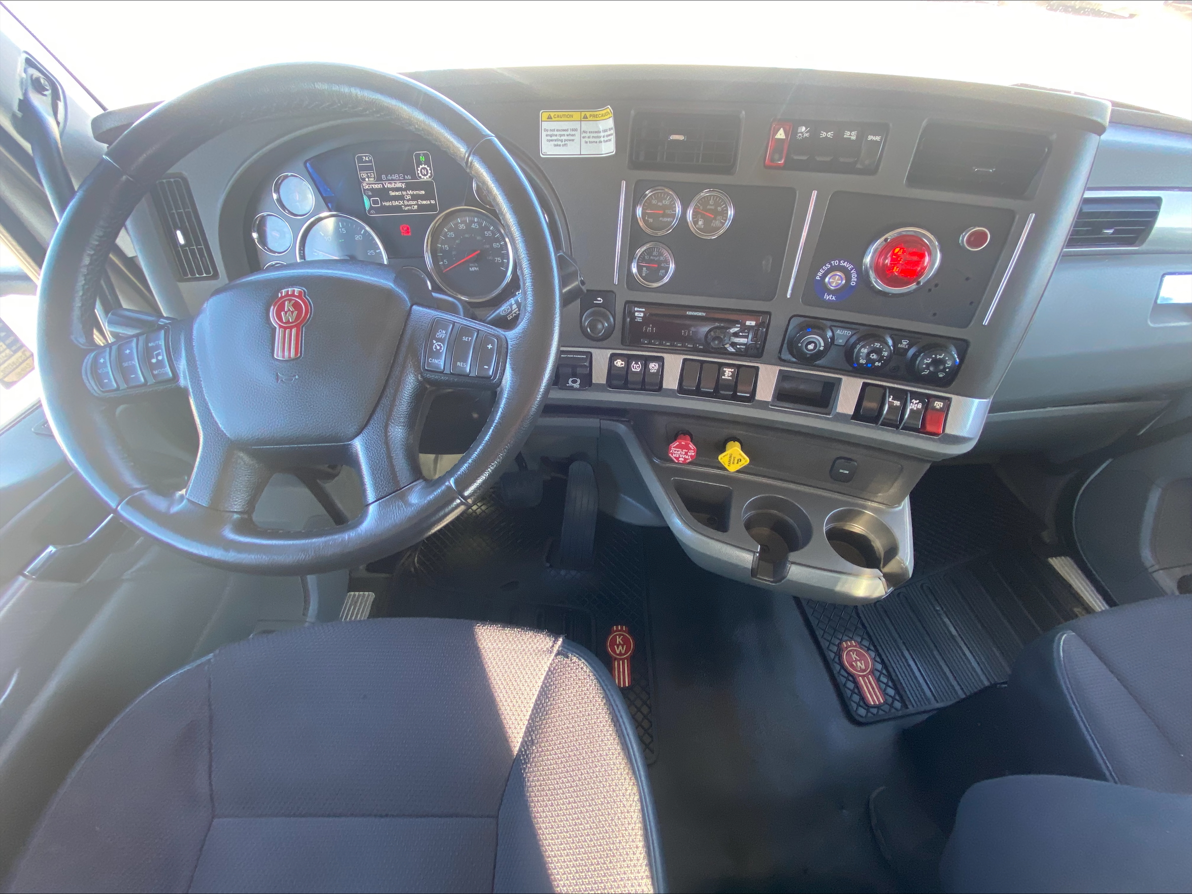 2019 Kenworth T880 - image 23
