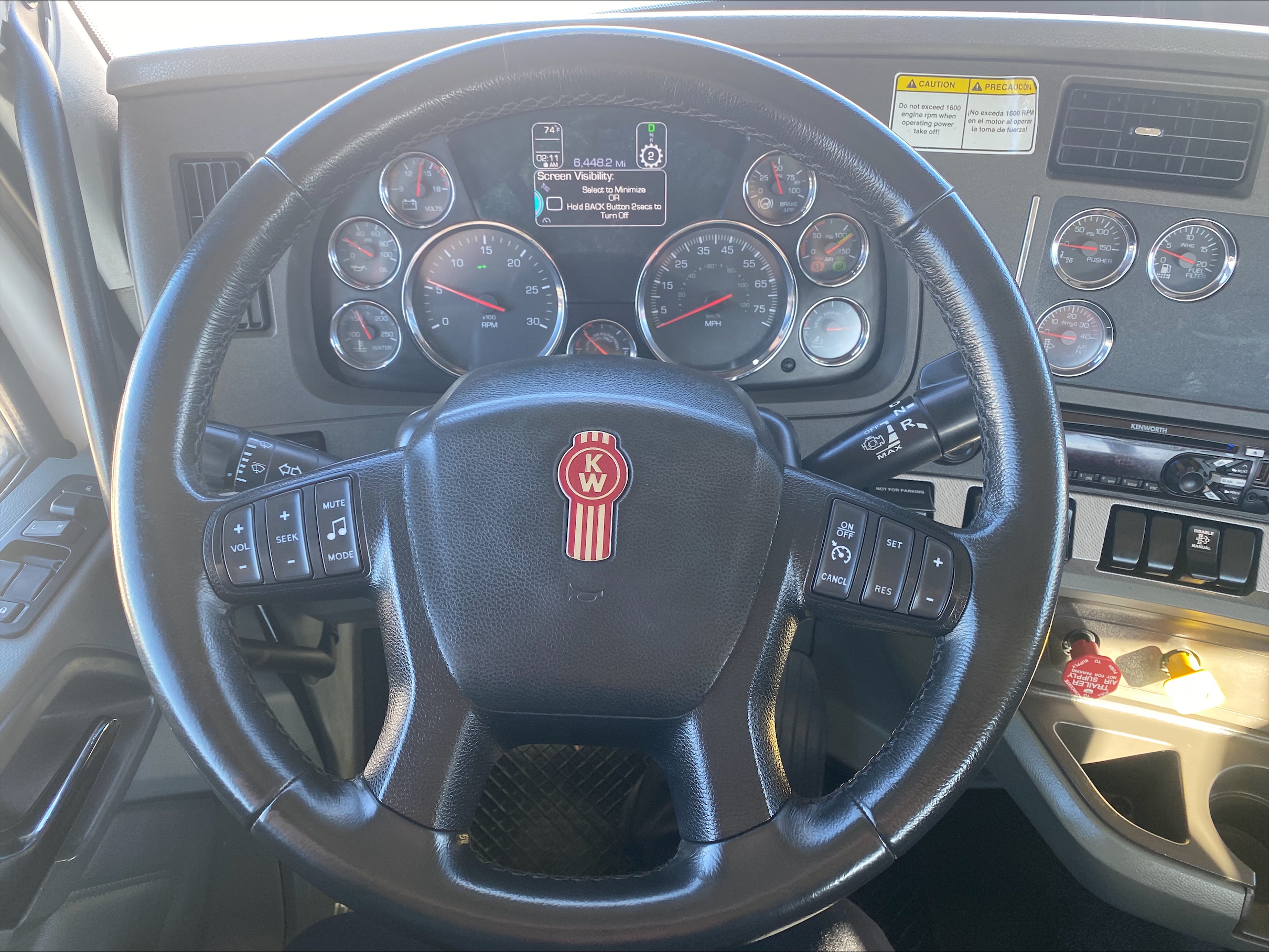 2019 Kenworth T880 - image 17