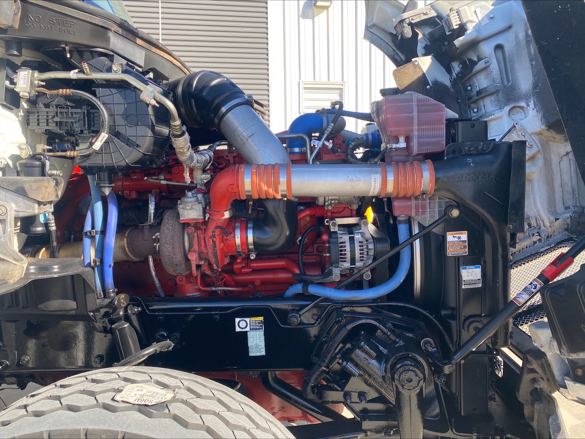 2019 Kenworth T880 - image 10