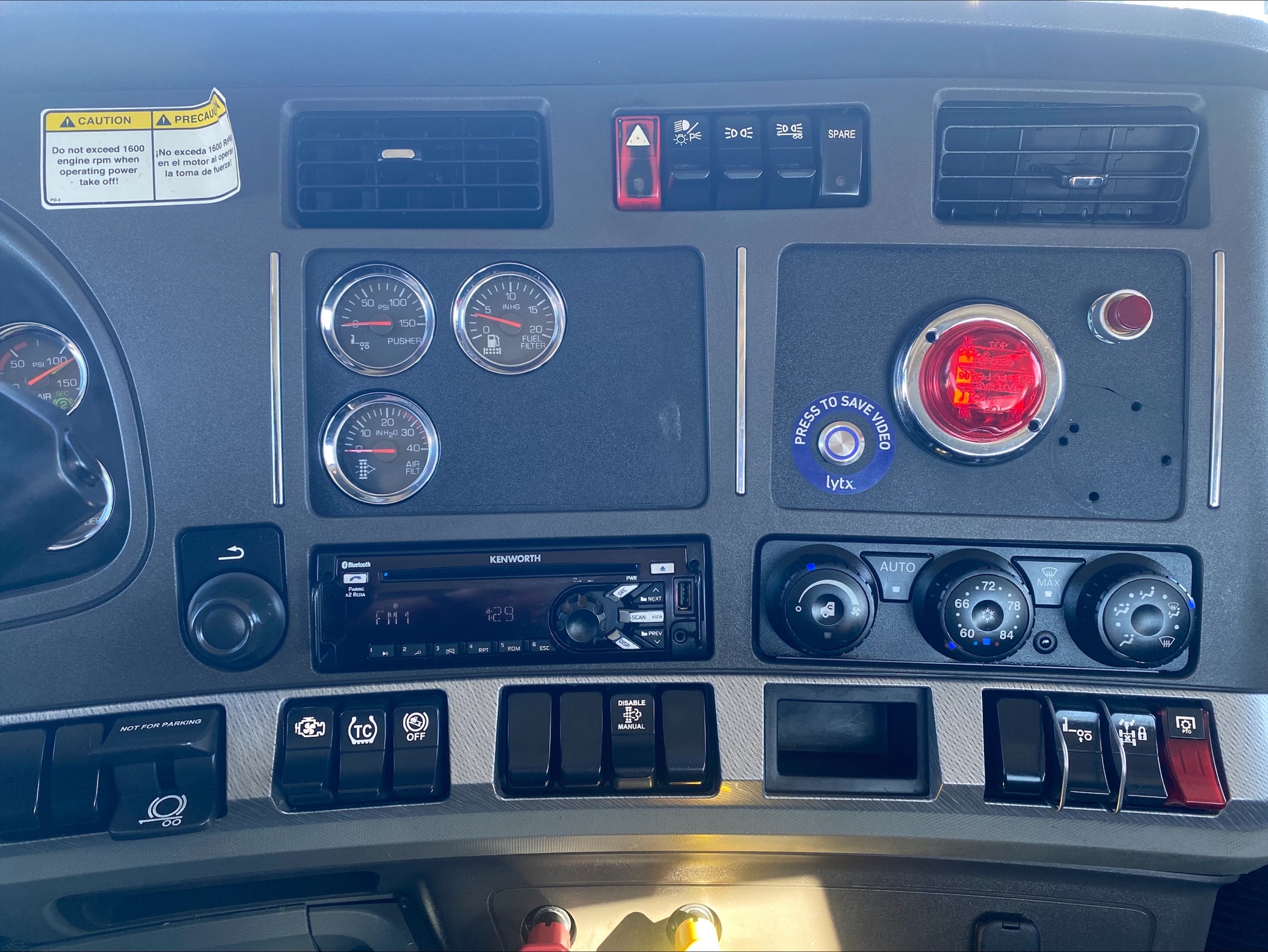 2019 Kenworth T880 - image 18