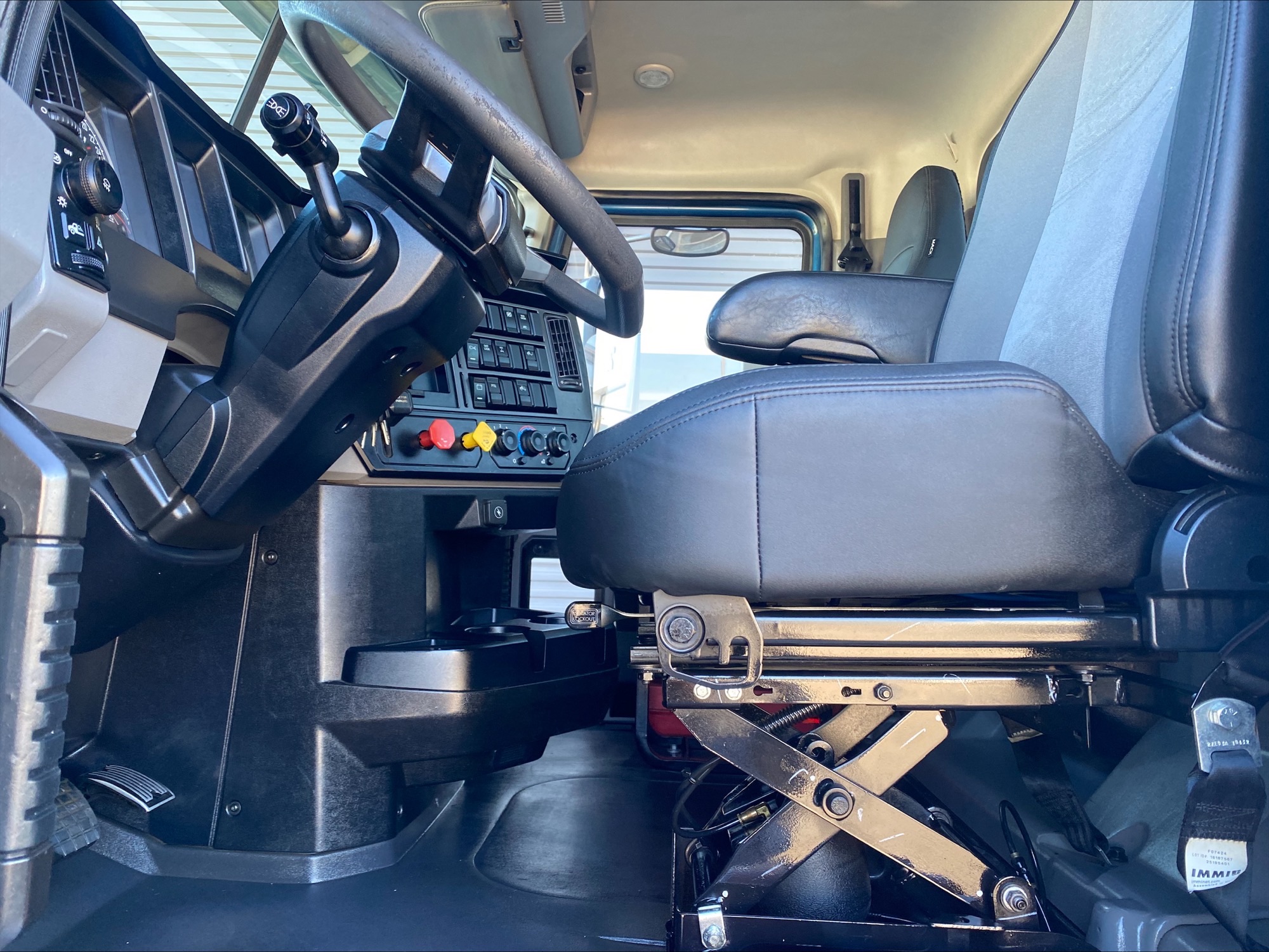 2020 Mack - image 12