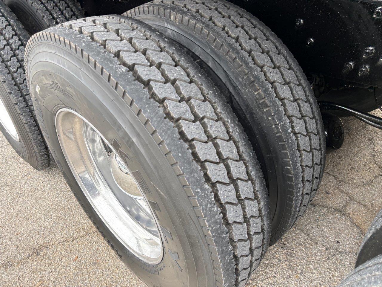 2016 Mack - image 12