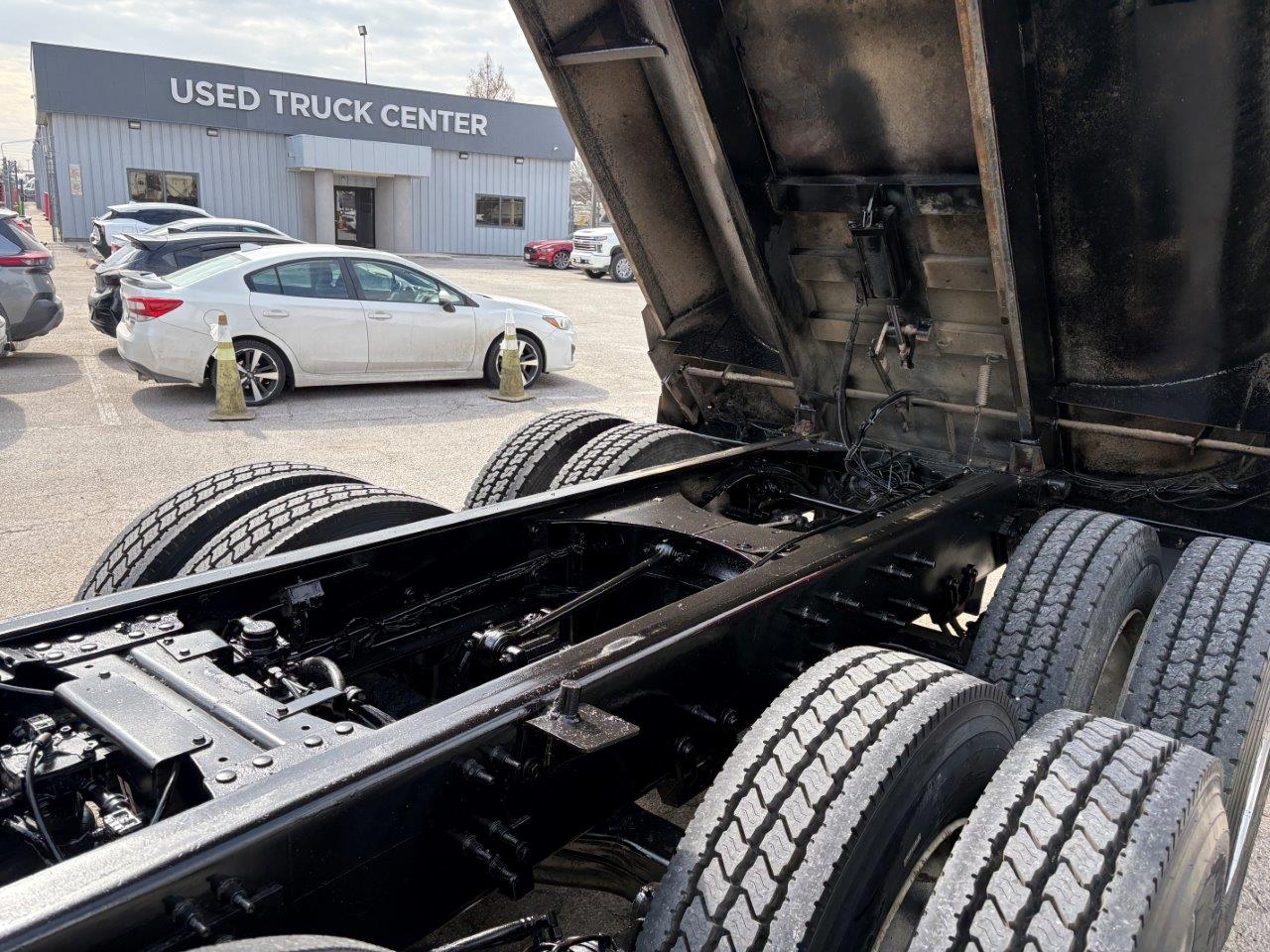 2016 Mack - image 21