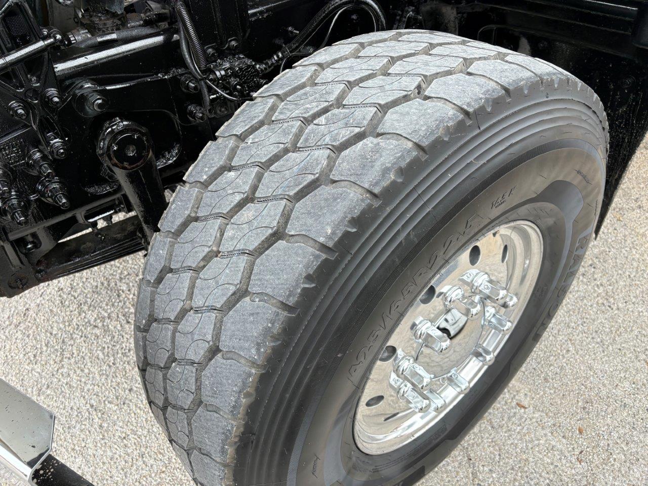 2016 Mack - image 18