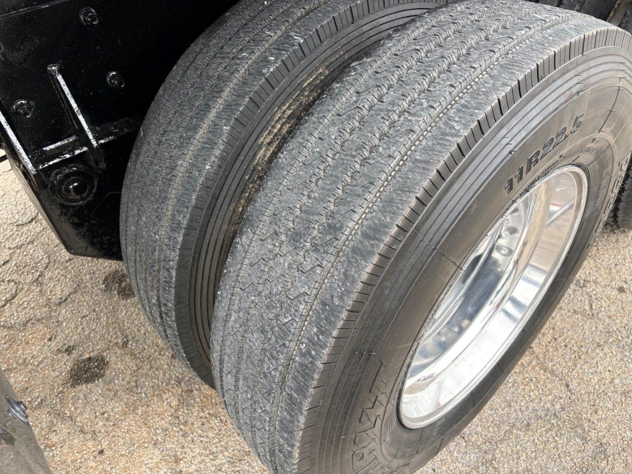 2016 Mack - image 17