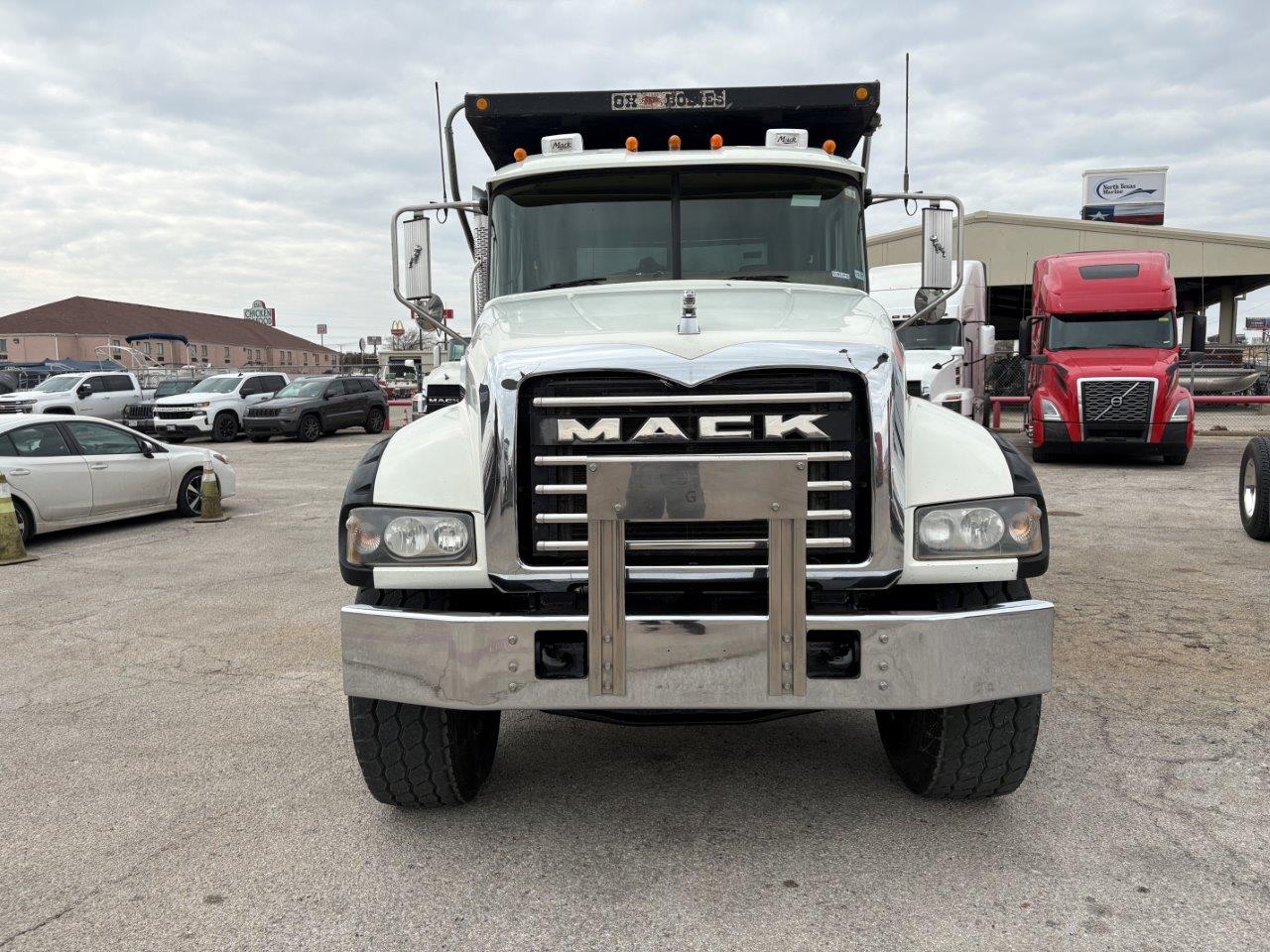 2016 Mack - image 2