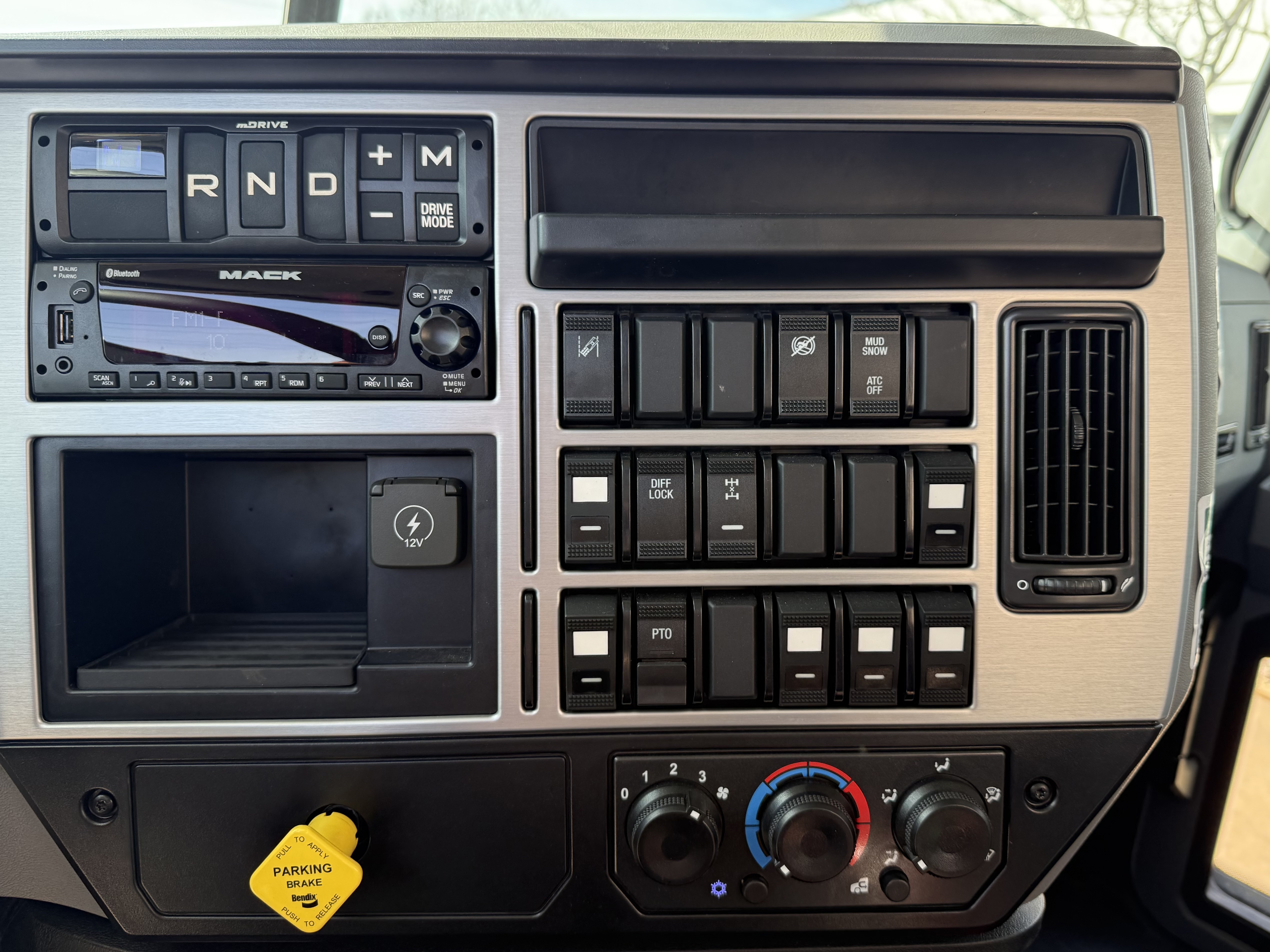 2026 Mack - image 15