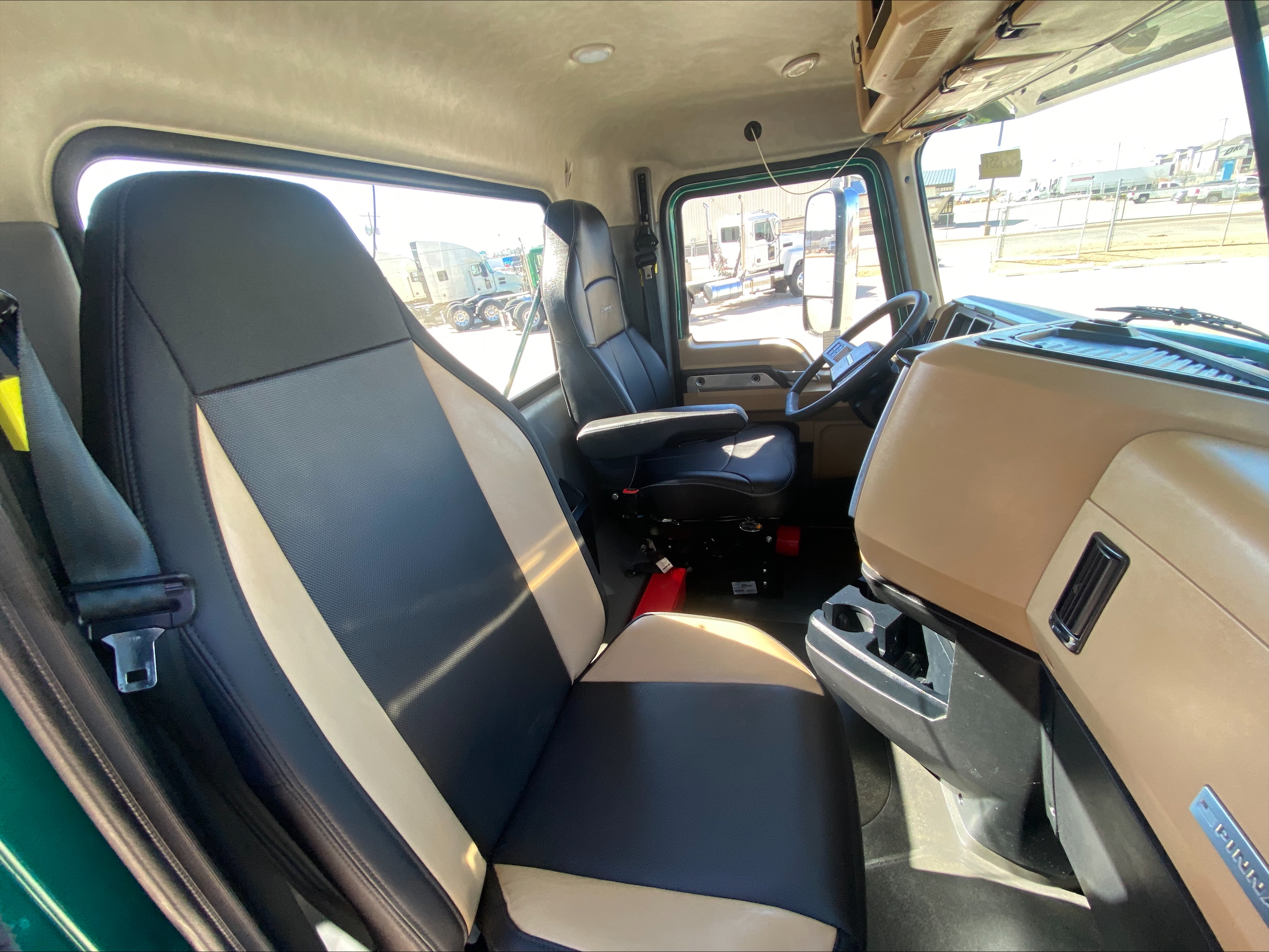 2021 Mack - image 16