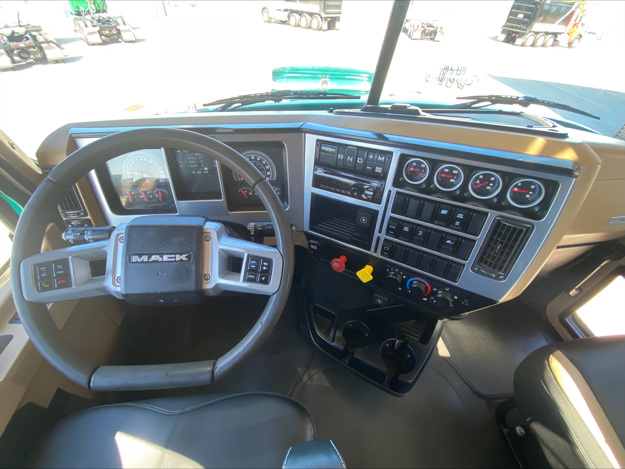 2021 Mack - image 20