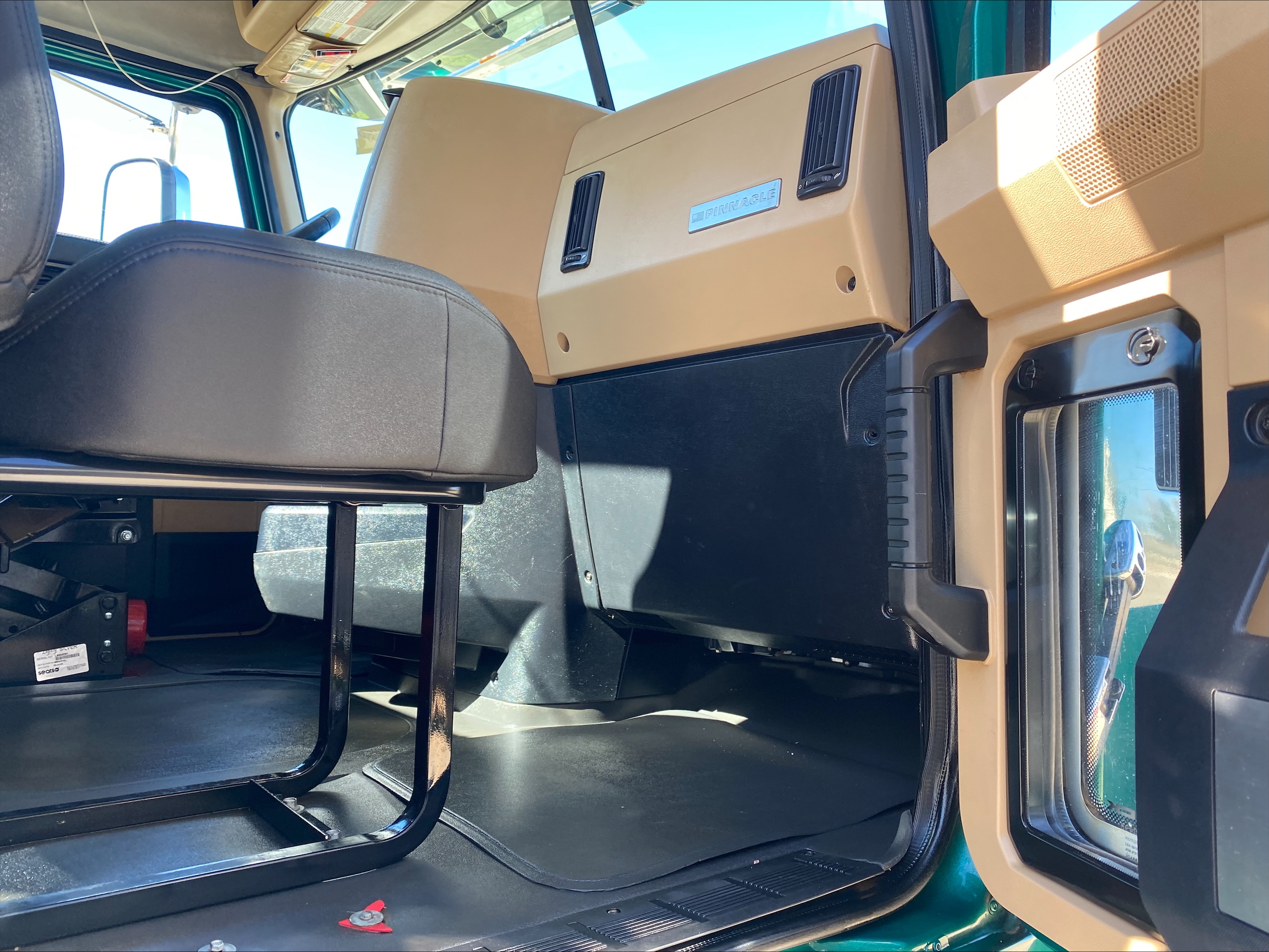 2021 Mack - image 14