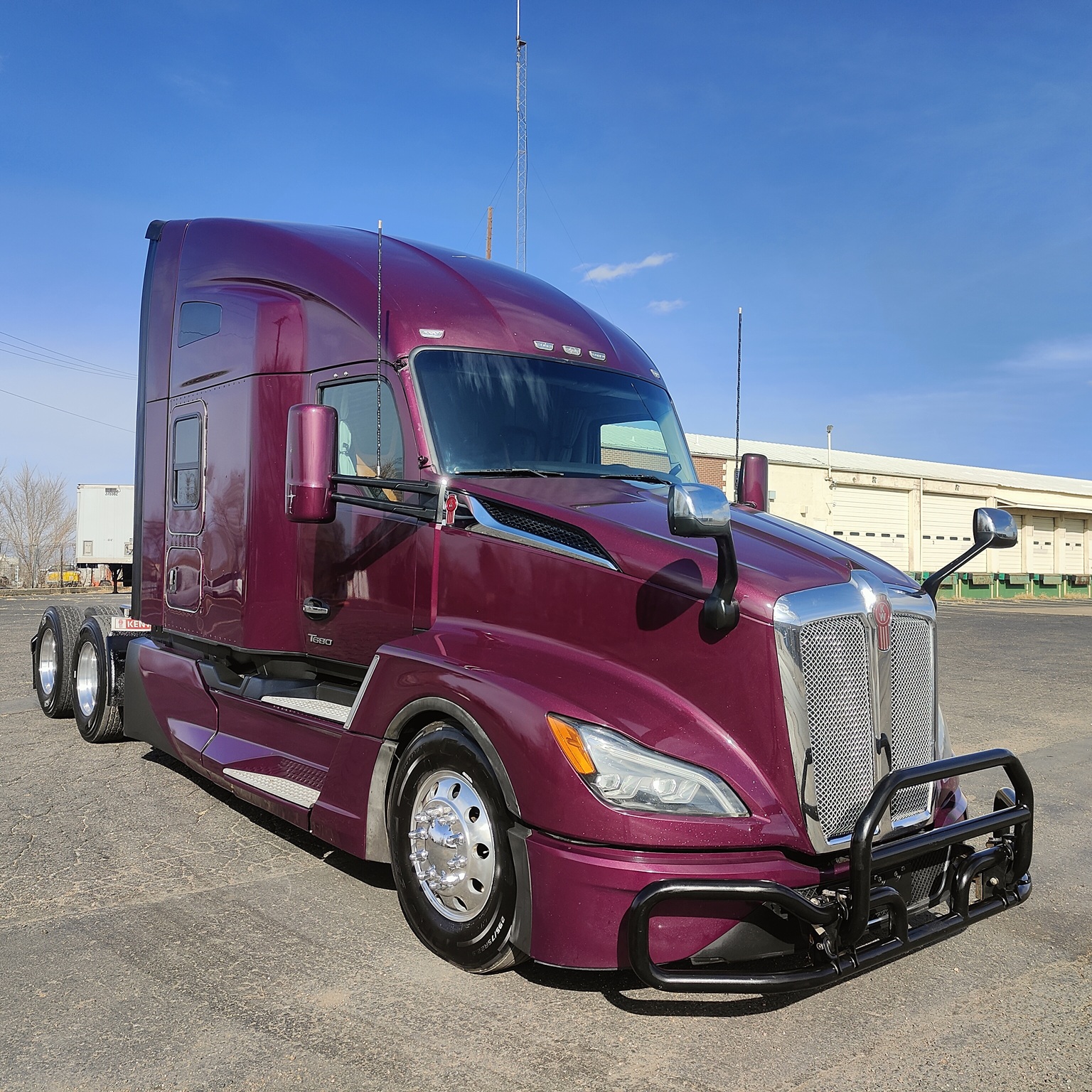 2022 Kenworth T680 - image 4