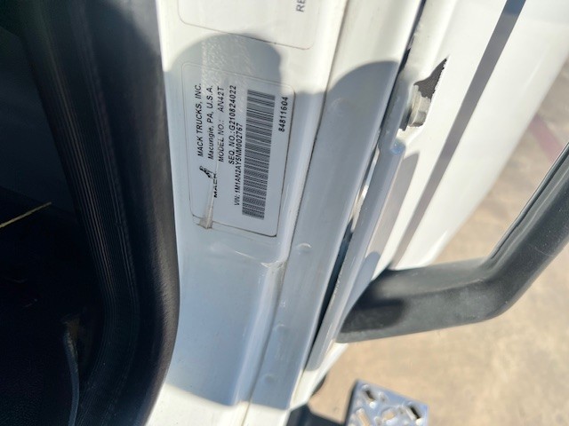 2022 Mack - image 10
