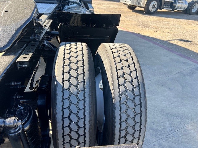 2022 Mack - image 12