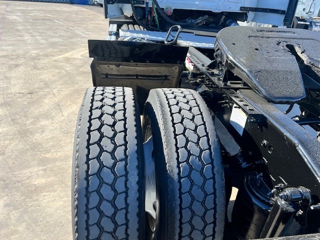 2022 Mack - image 11