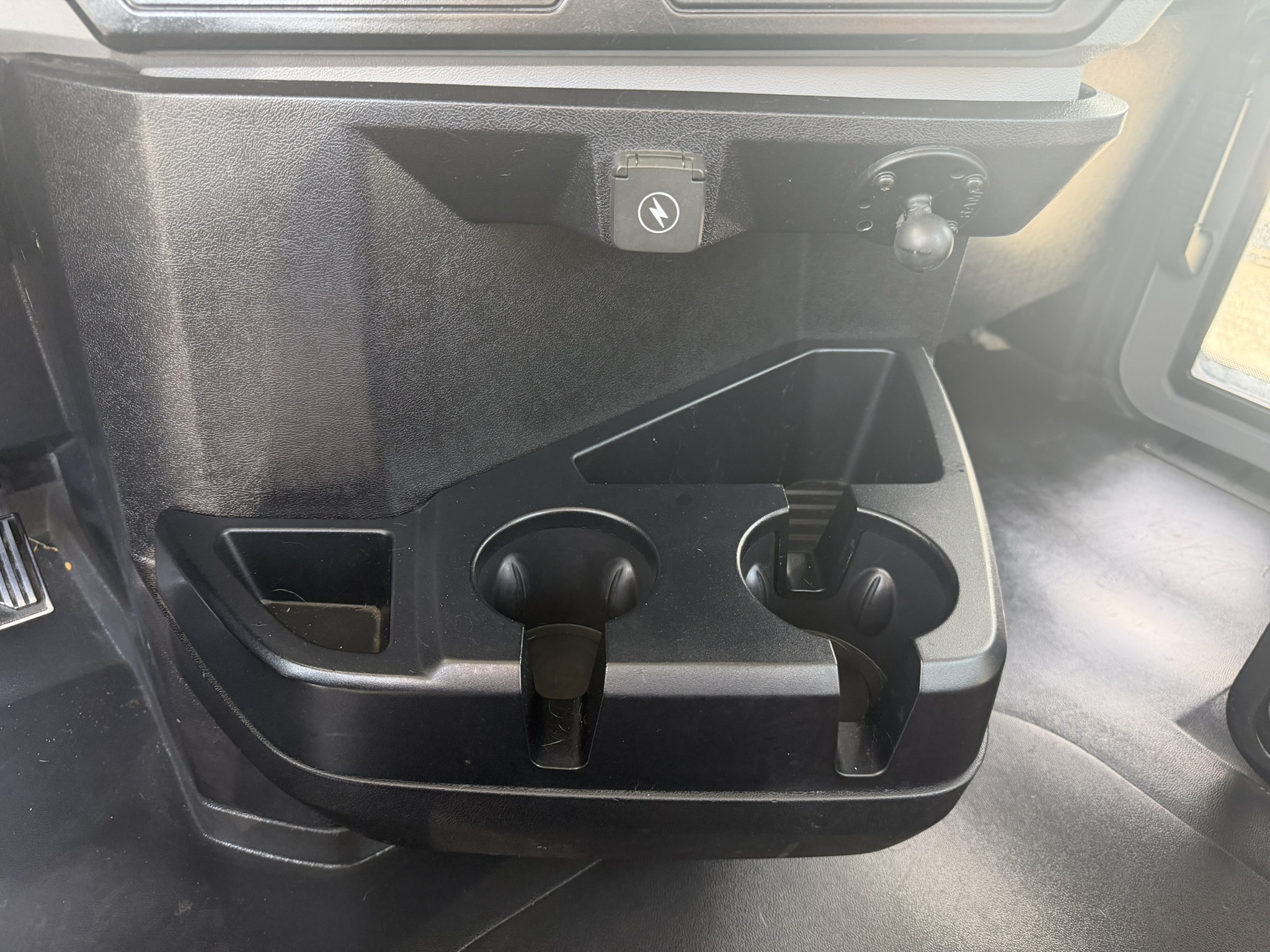 2022 Mack - image 26