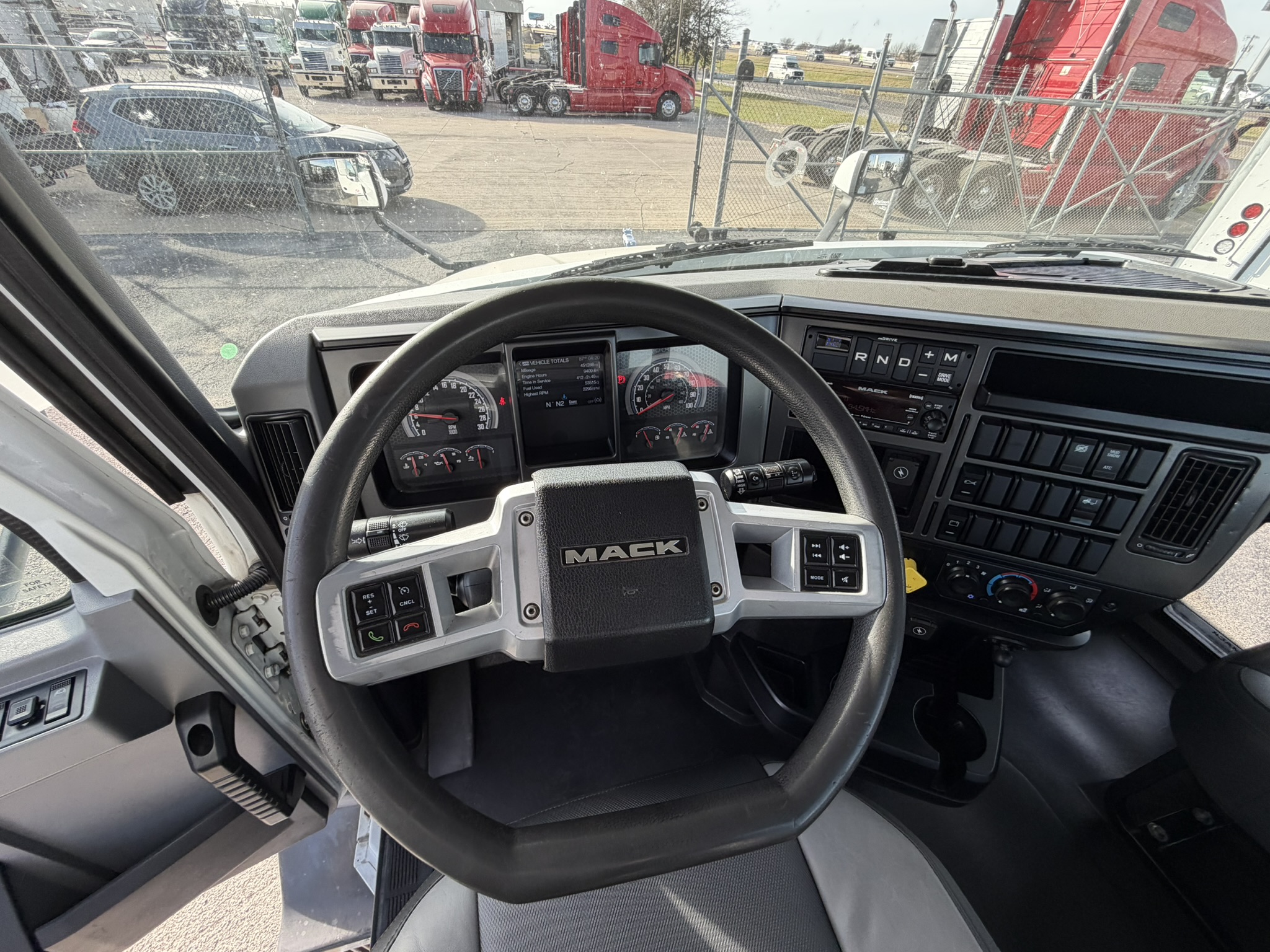 2022 Mack - image 23