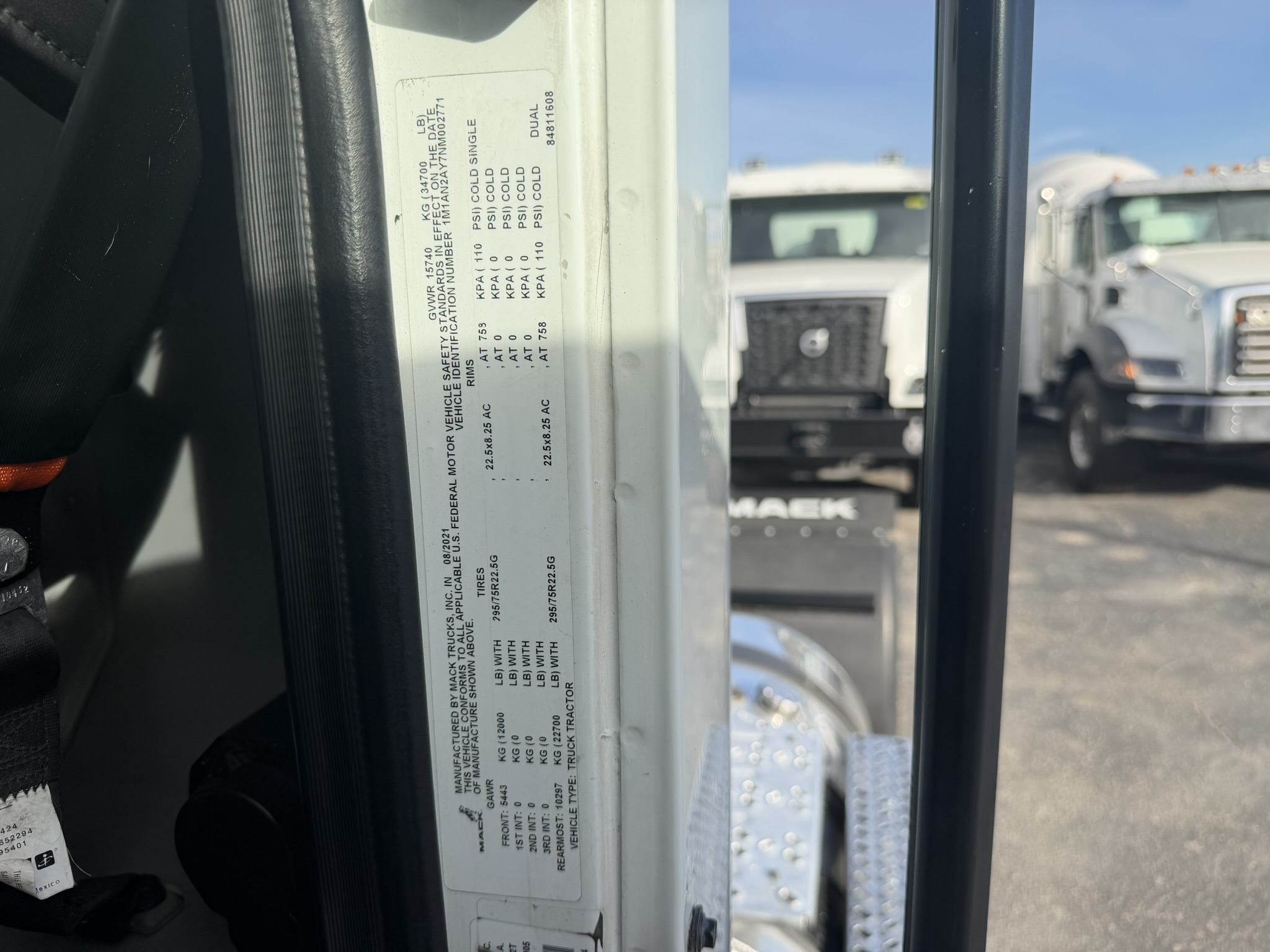 2022 Mack - image 29