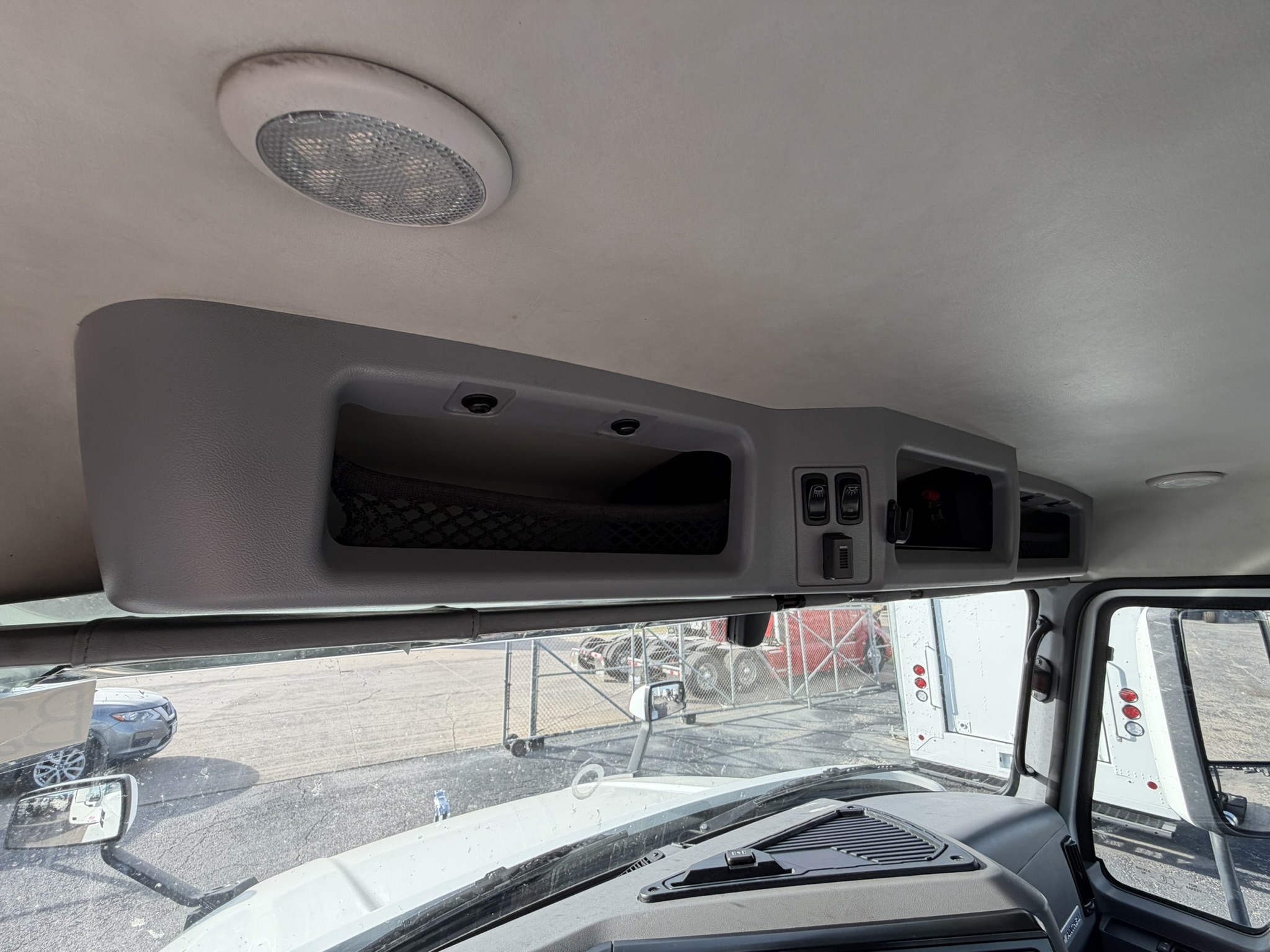 2022 Mack - image 27