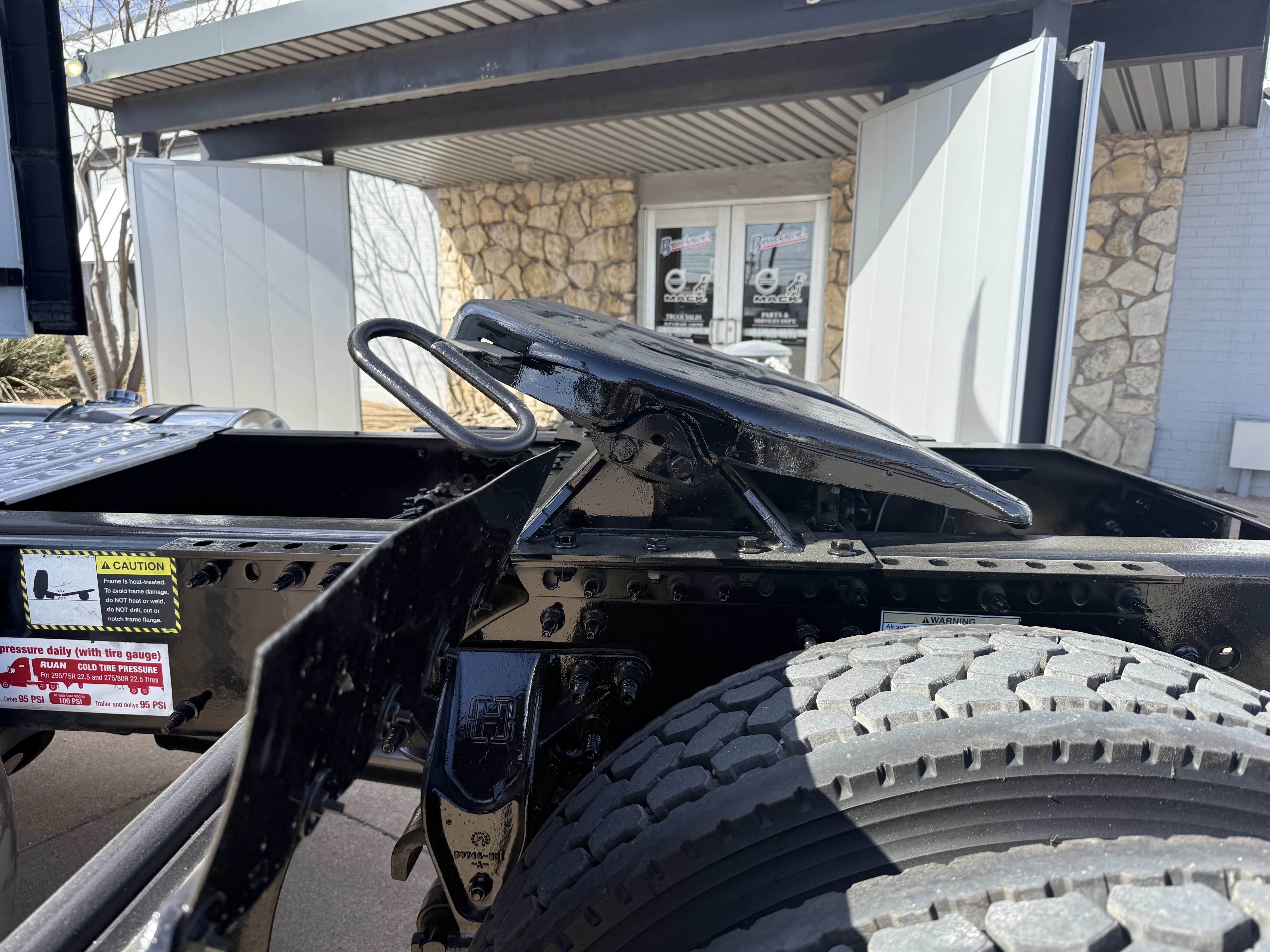 2022 Mack - image 10