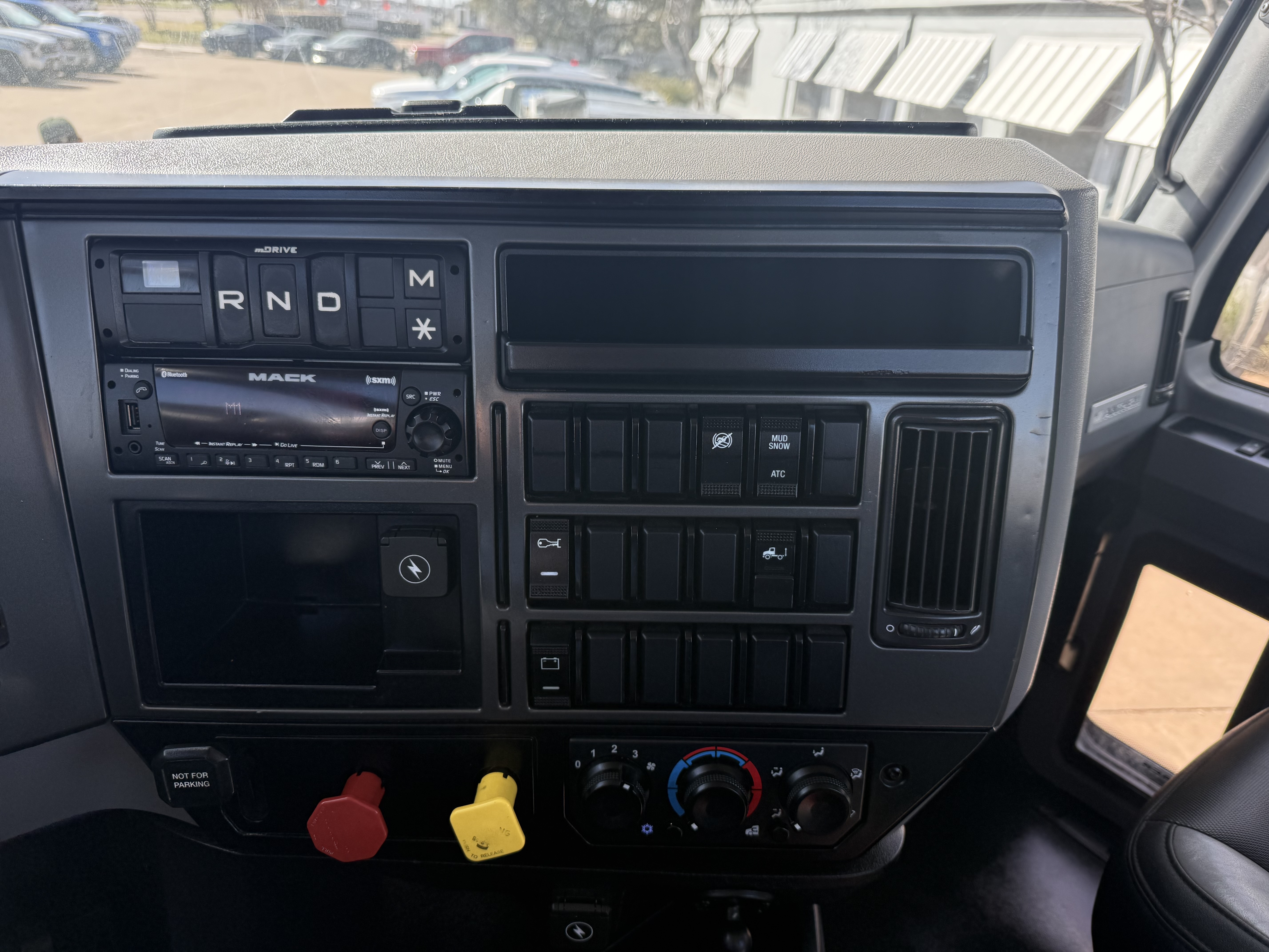 2022 Mack - image 19