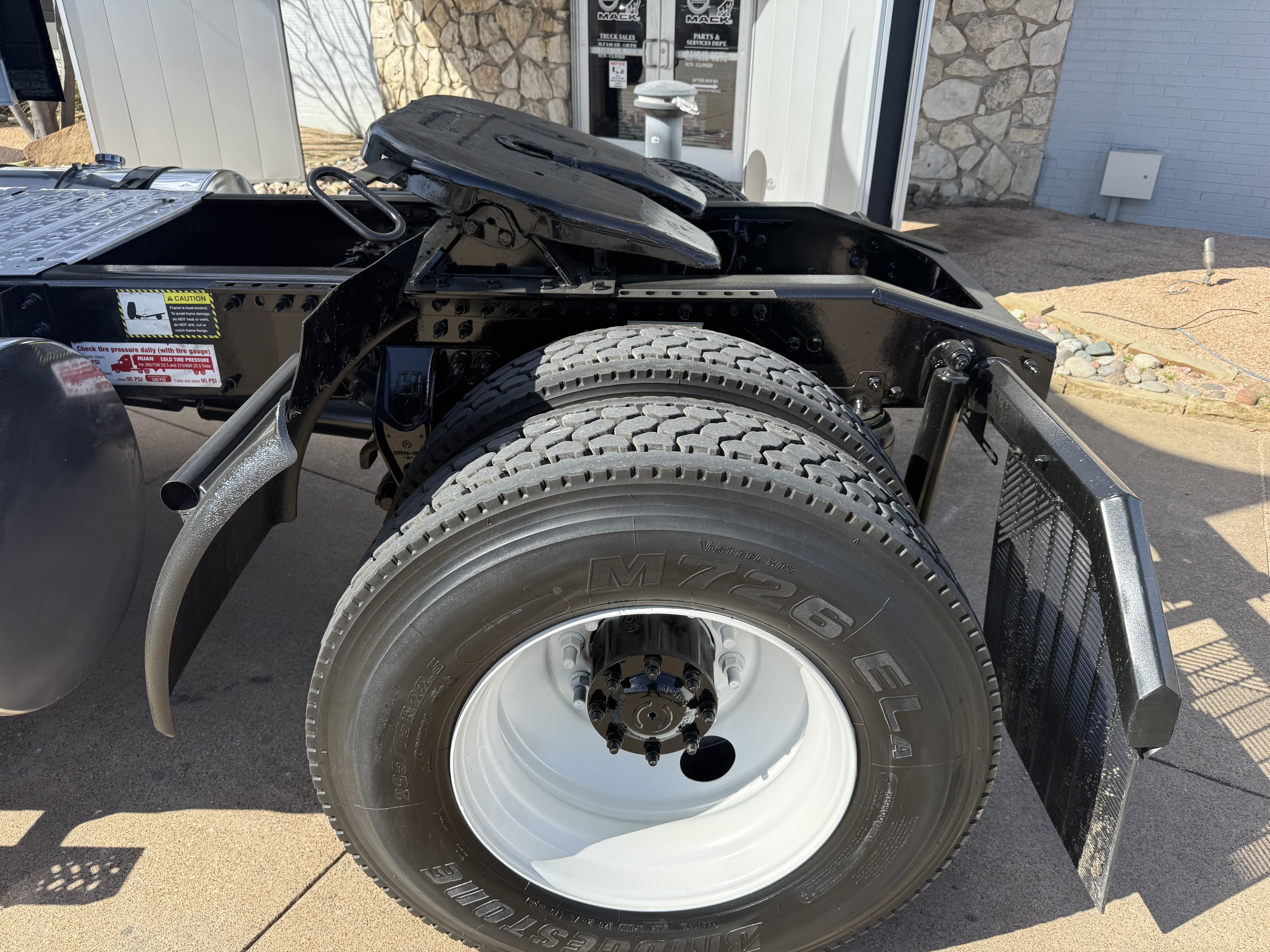 2022 Mack - image 13
