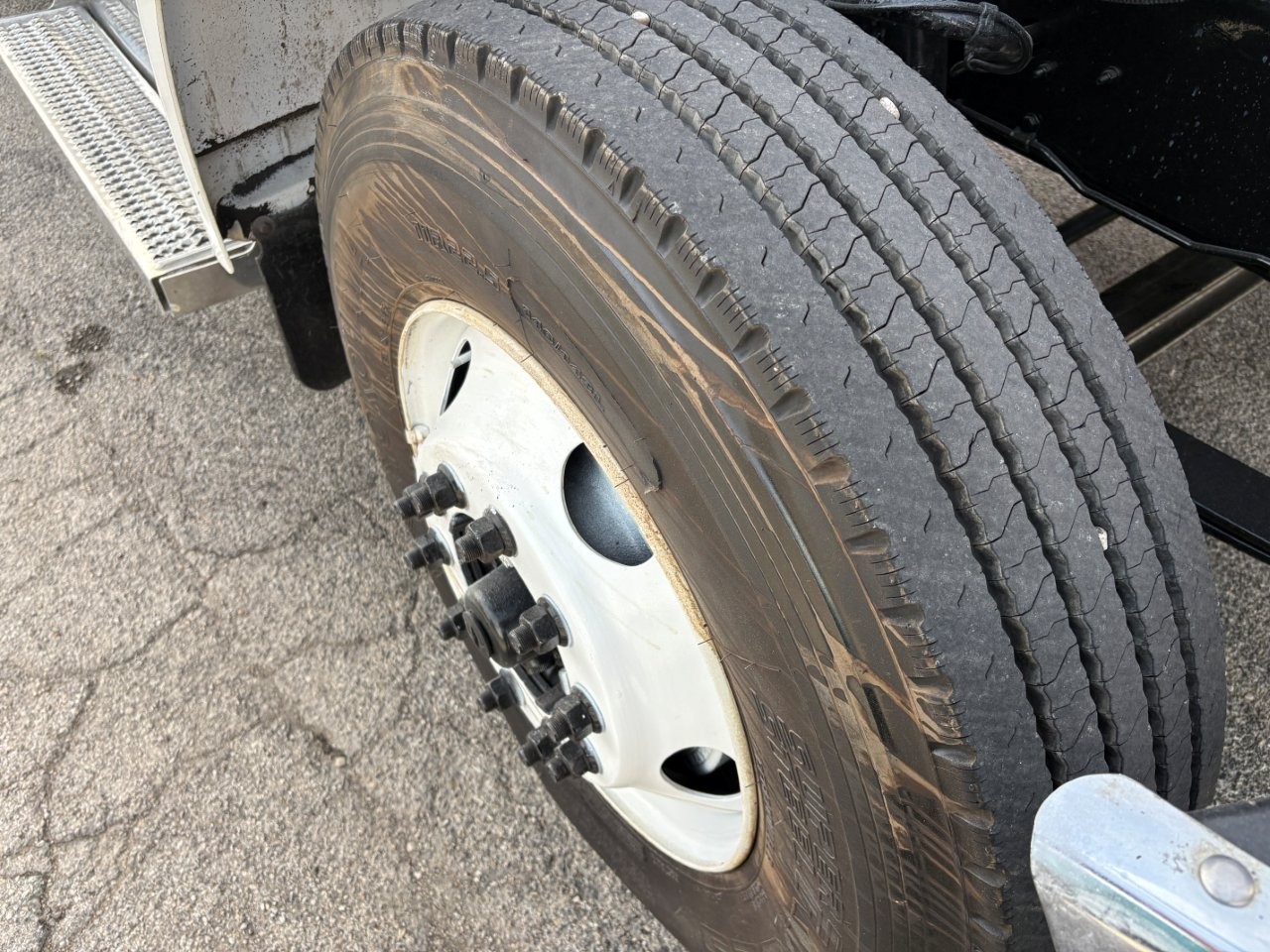 2019 Peterbilt - image 11