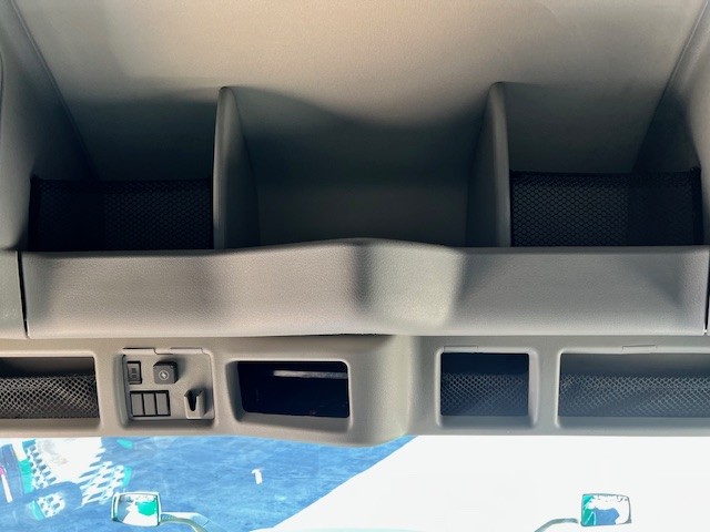 2021 Volvo - image 15