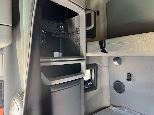 2021 Volvo - image 18