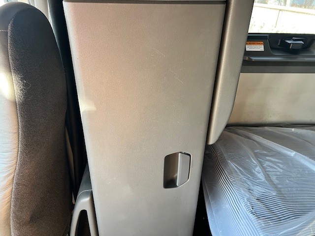 2021 Volvo - image 19