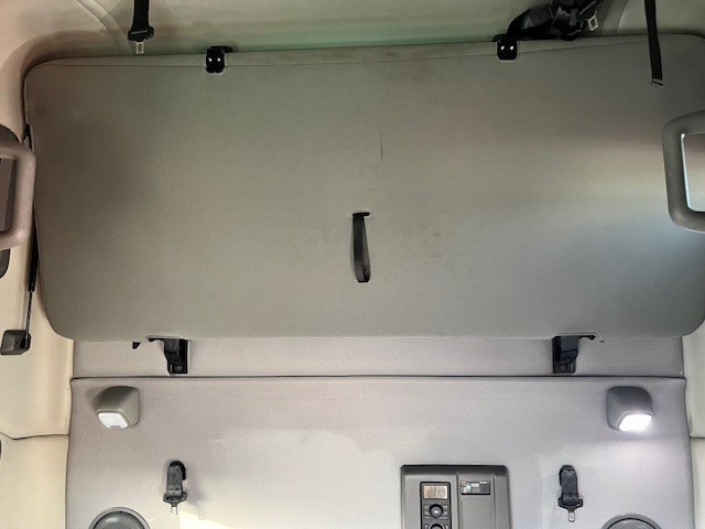 2020 Volvo - image 14