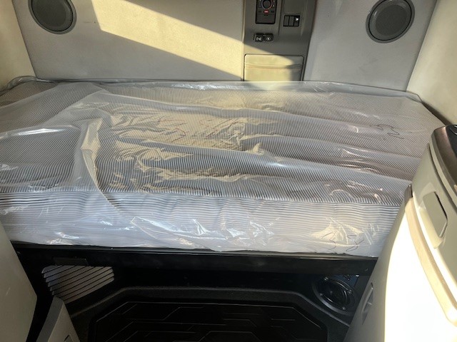 2020 Volvo - image 13