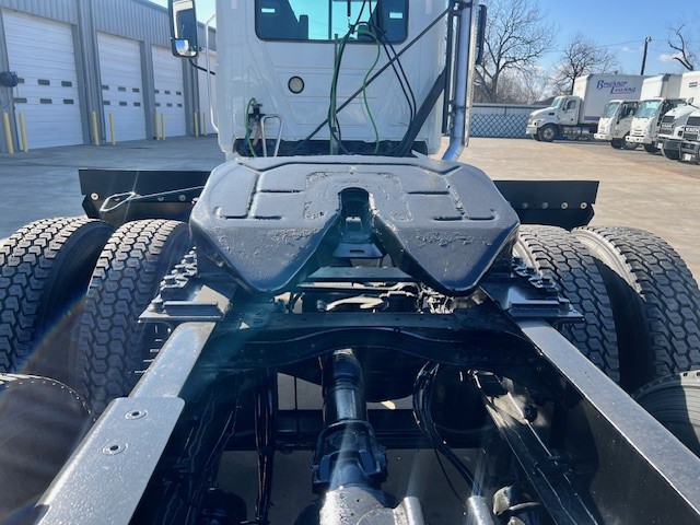 2019 Mack - image 7