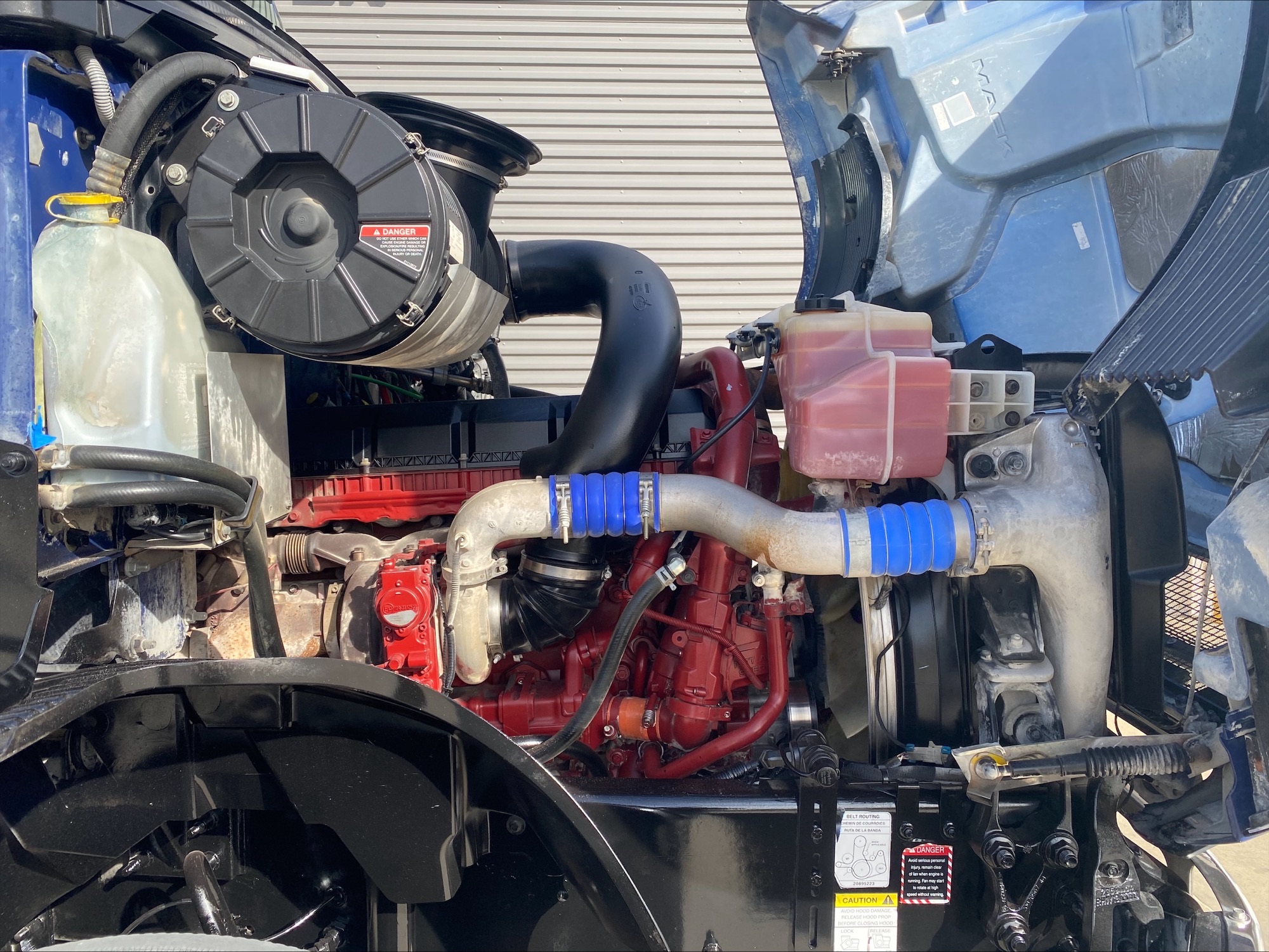 2022 Mack Anthem - image 10