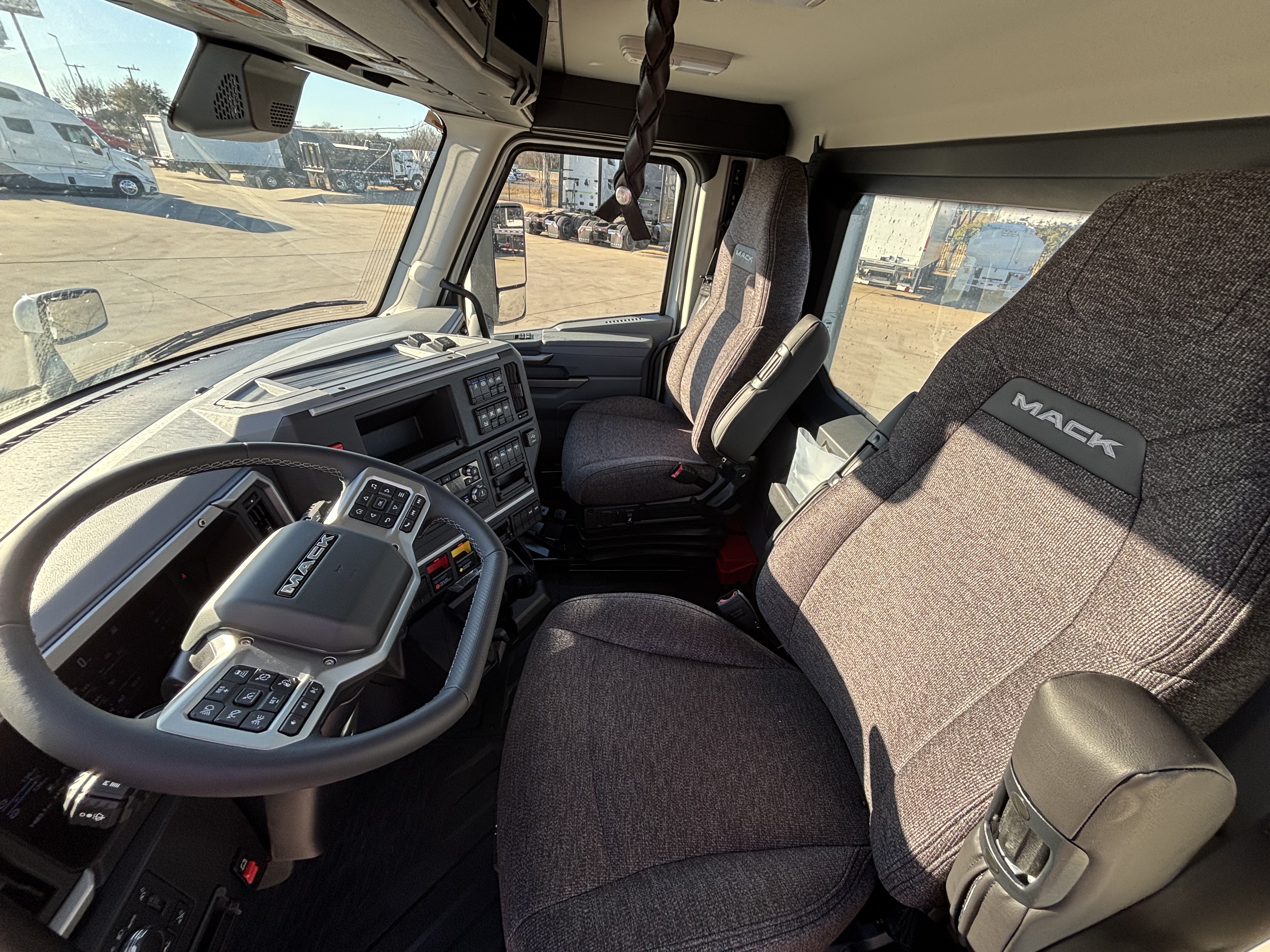 2027 Mack - image 14