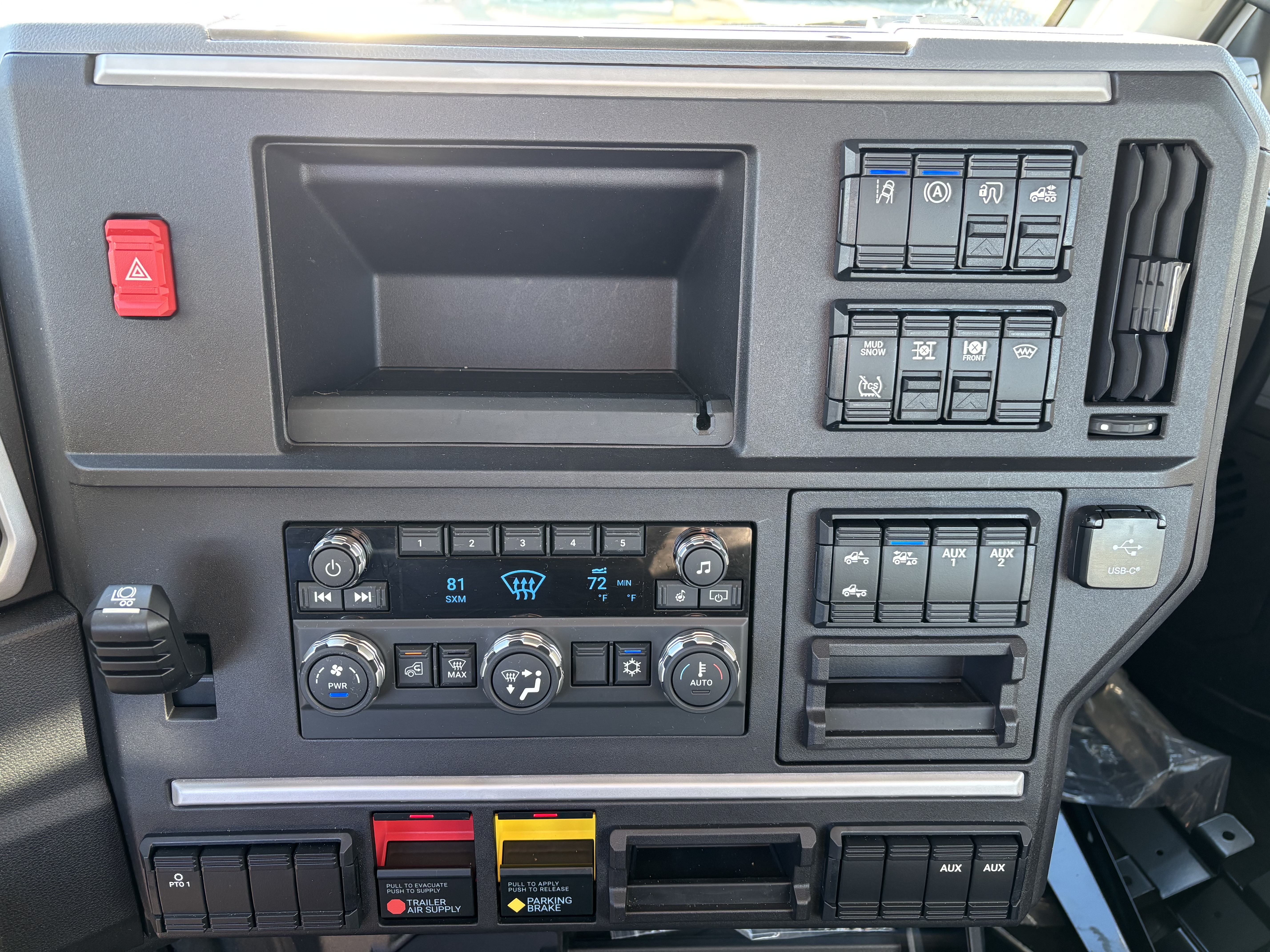 2027 Mack - image 20