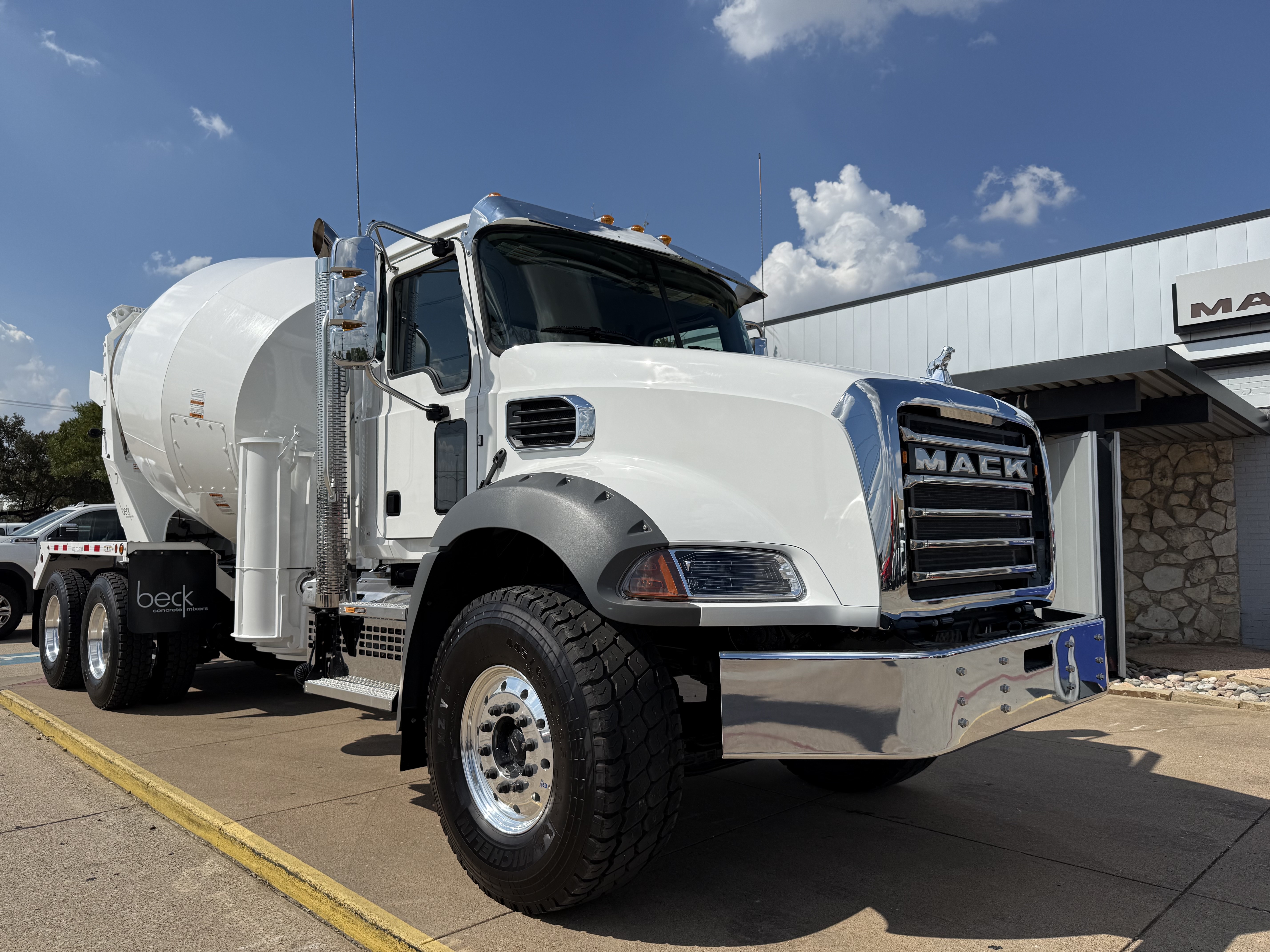 2026 Mack - image 11