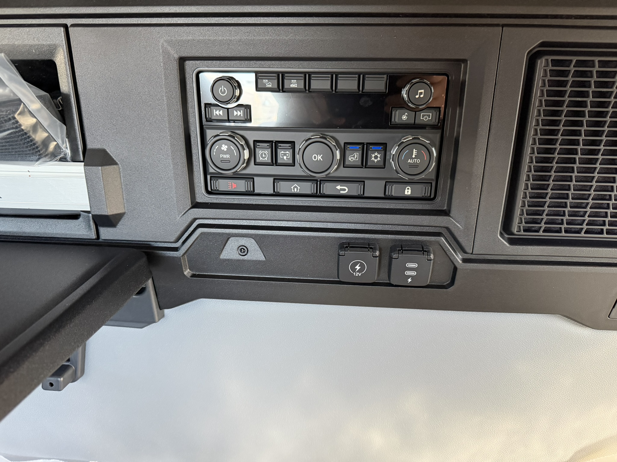 2026 Mack - image 22