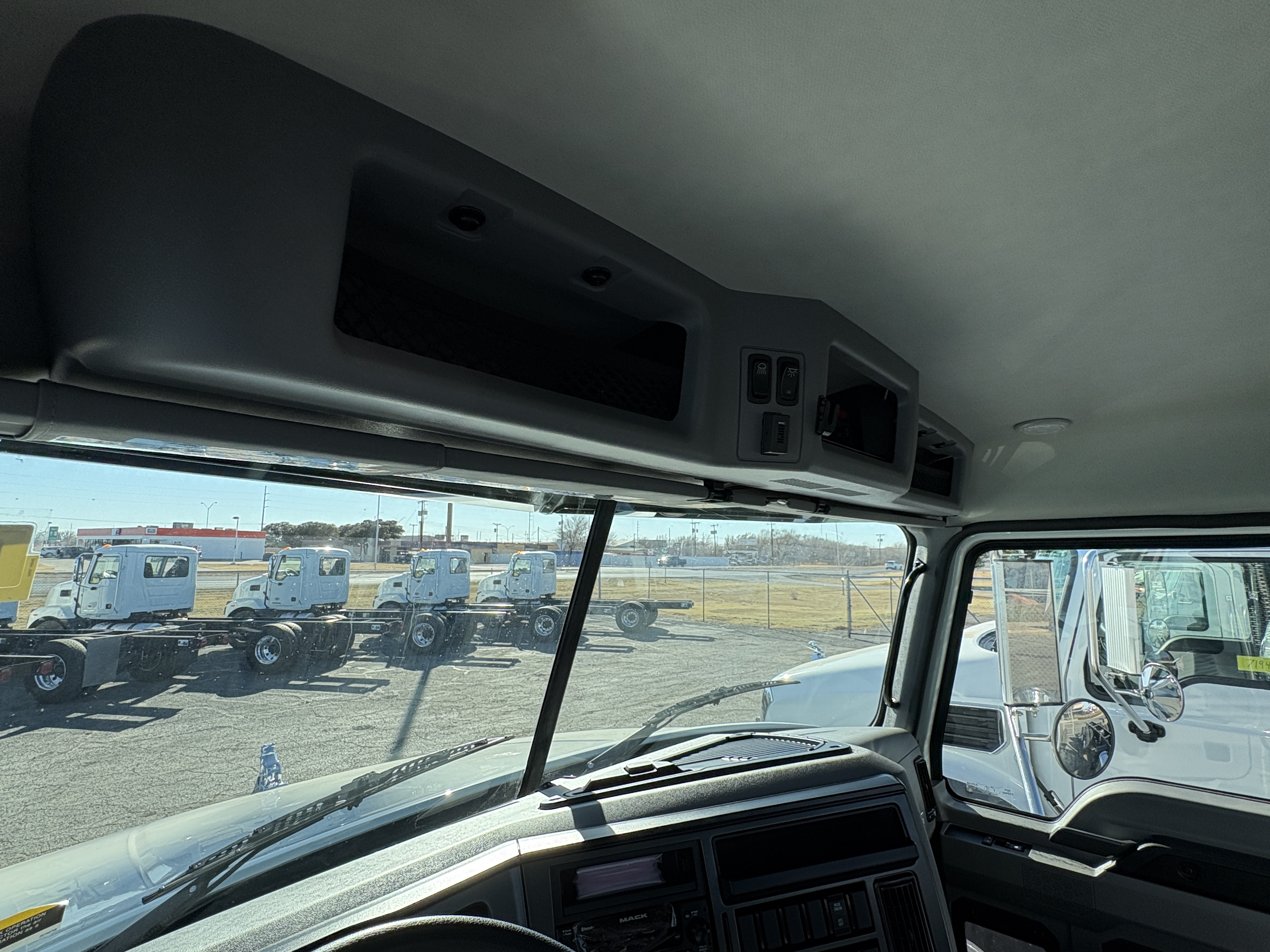 2027 Mack - image 17