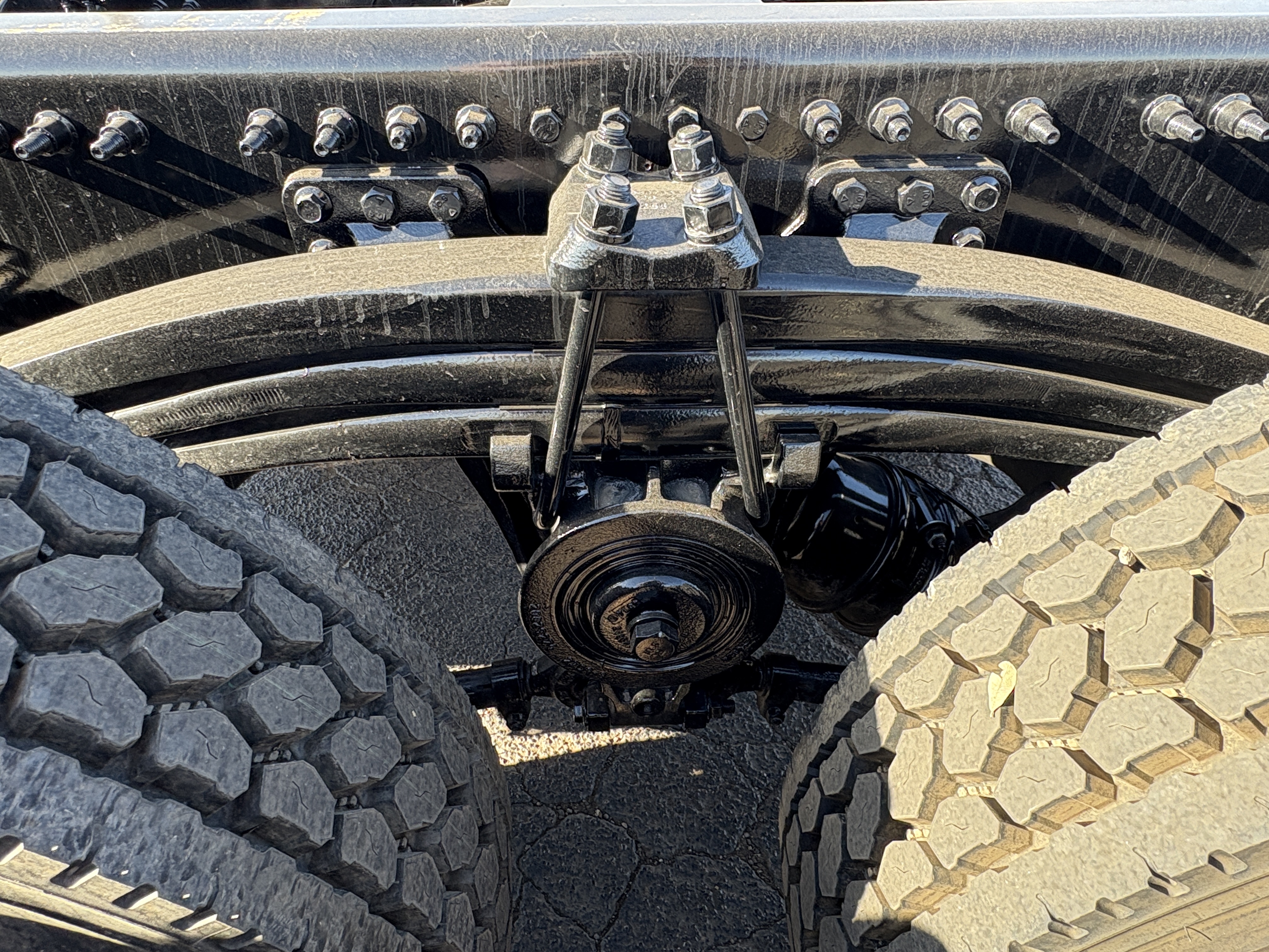 2027 Mack - image 10