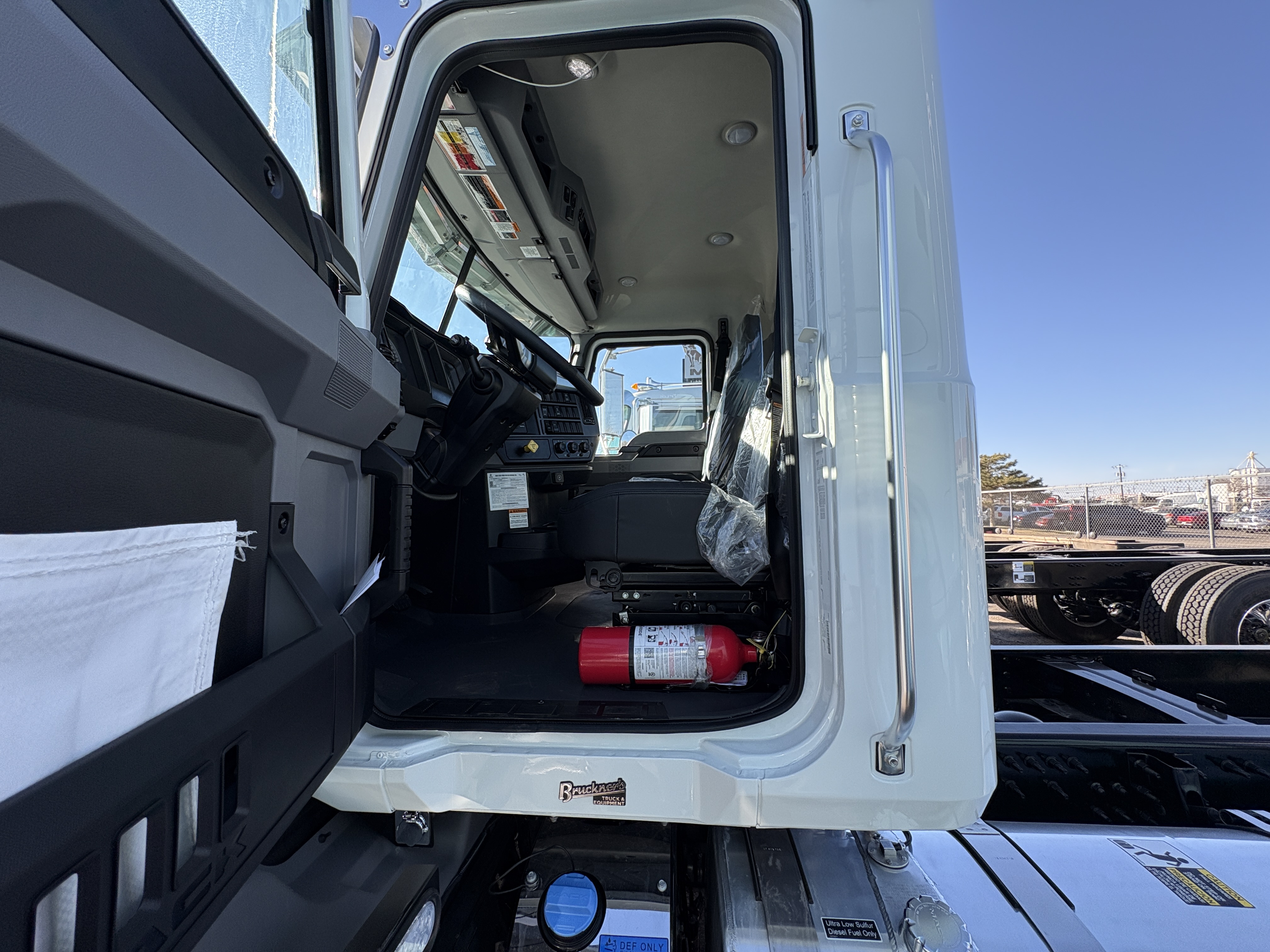 2027 Mack - image 13