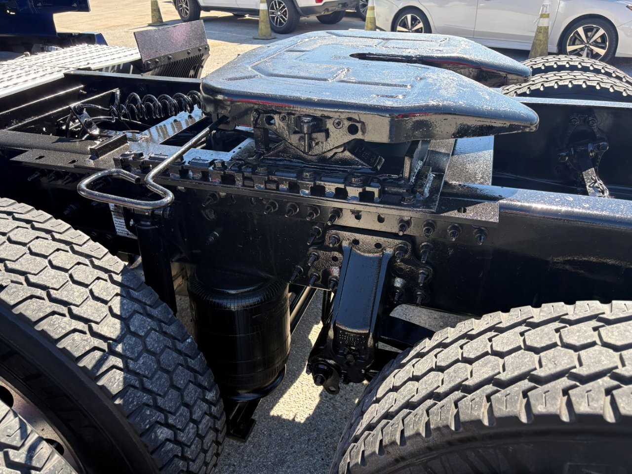 2021 Volvo - image 16